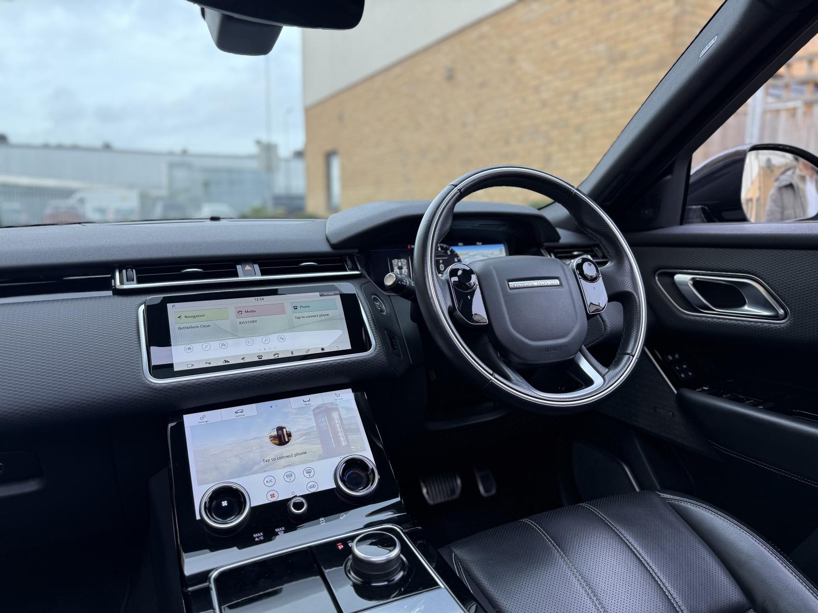 Land Rover Range Rover Velar 2.0 P250 R-Dynamic SE SUV 5dr Petrol Auto 4WD Euro 6 (s/s) (250 bhp)