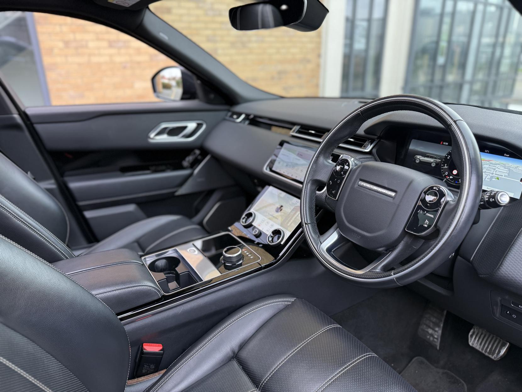 Land Rover Range Rover Velar 2.0 P250 R-Dynamic SE SUV 5dr Petrol Auto 4WD Euro 6 (s/s) (250 bhp)