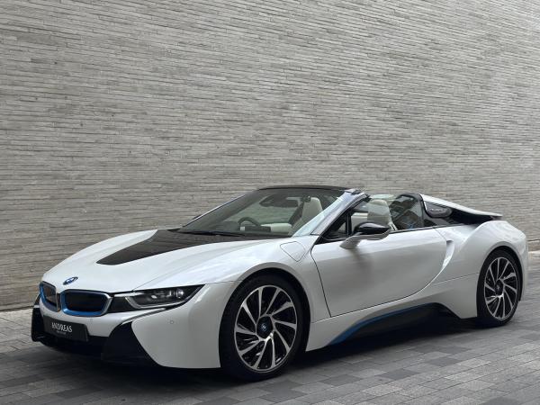 BMW i8 1.5 11.6kWh Roadster 2dr Petrol Plug-in Hybrid Auto 4WD Euro 6 (s/s) (374 ps)