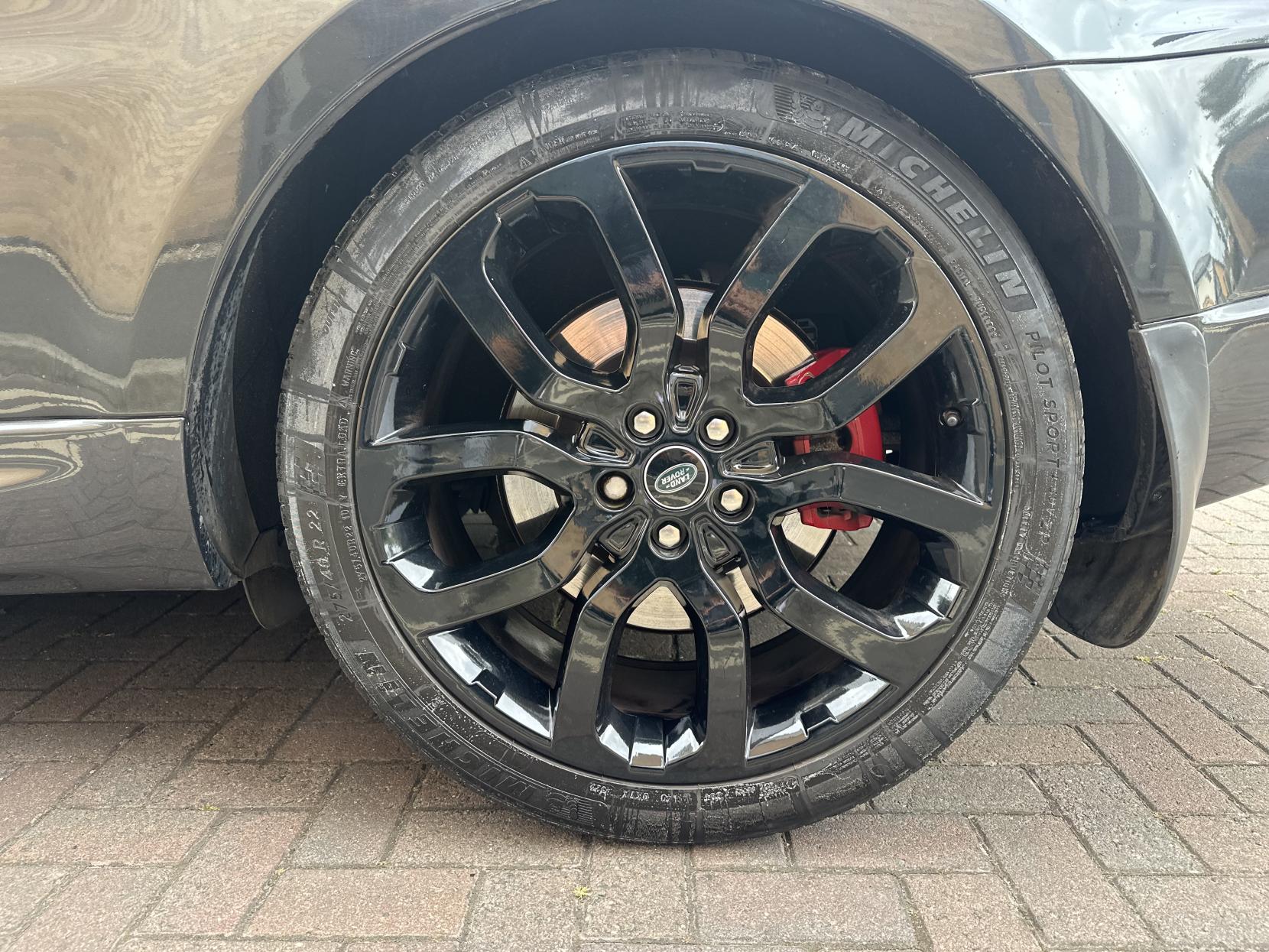 Land Rover Range Rover Sport 3.0 SD V6 Autobiography Dynamic SUV 5dr Diesel Auto 4WD Euro 6 (s/s) (306 ps)