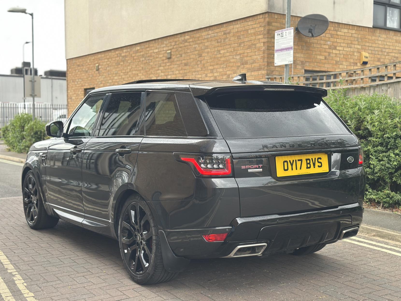 Land Rover Range Rover Sport 3.0 SD V6 Autobiography Dynamic SUV 5dr Diesel Auto 4WD Euro 6 (s/s) (306 ps)