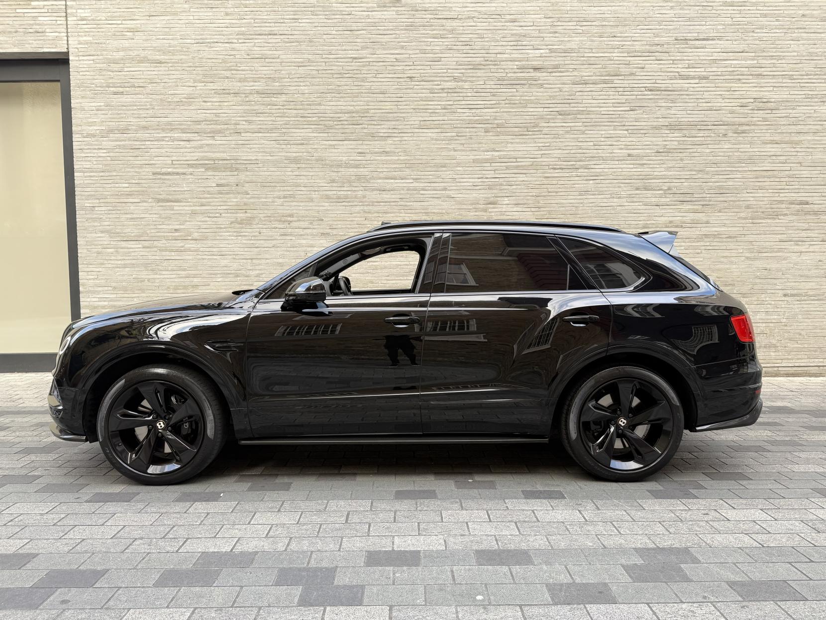 Bentley Bentayga 4.0 V8 SUV 5dr Petrol Auto 4WD Euro 6 (s/s) (550 ps)