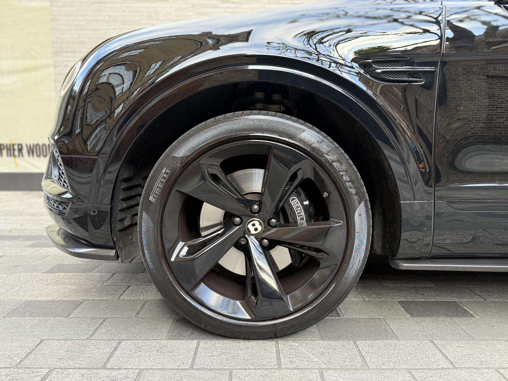 Bentley Bentayga 4.0 V8 SUV 5dr Petrol Auto 4WD Euro 6 (s/s) (550 ps)