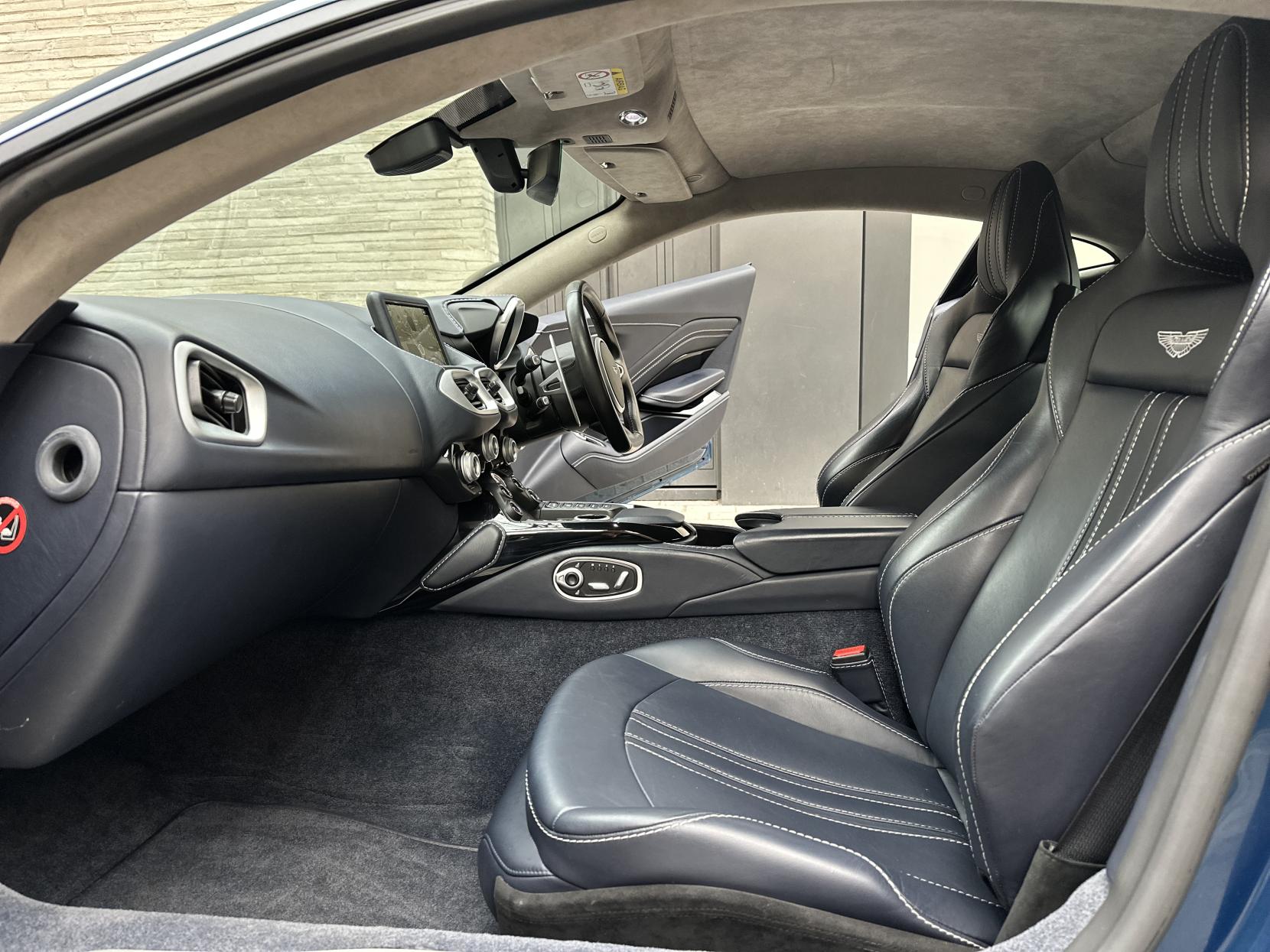 Aston Martin Vantage 4.0 V8 Coupe 2dr Petrol Auto Euro 6 (510 ps)