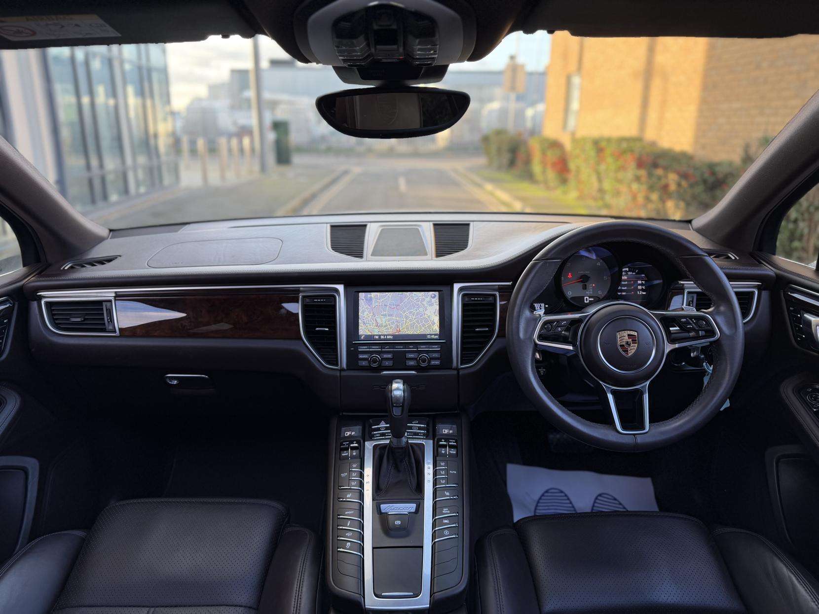 Porsche Macan 3.0 TD V6 S SUV 5dr Diesel PDK 4WD Euro 6 (s/s) (258 ps)