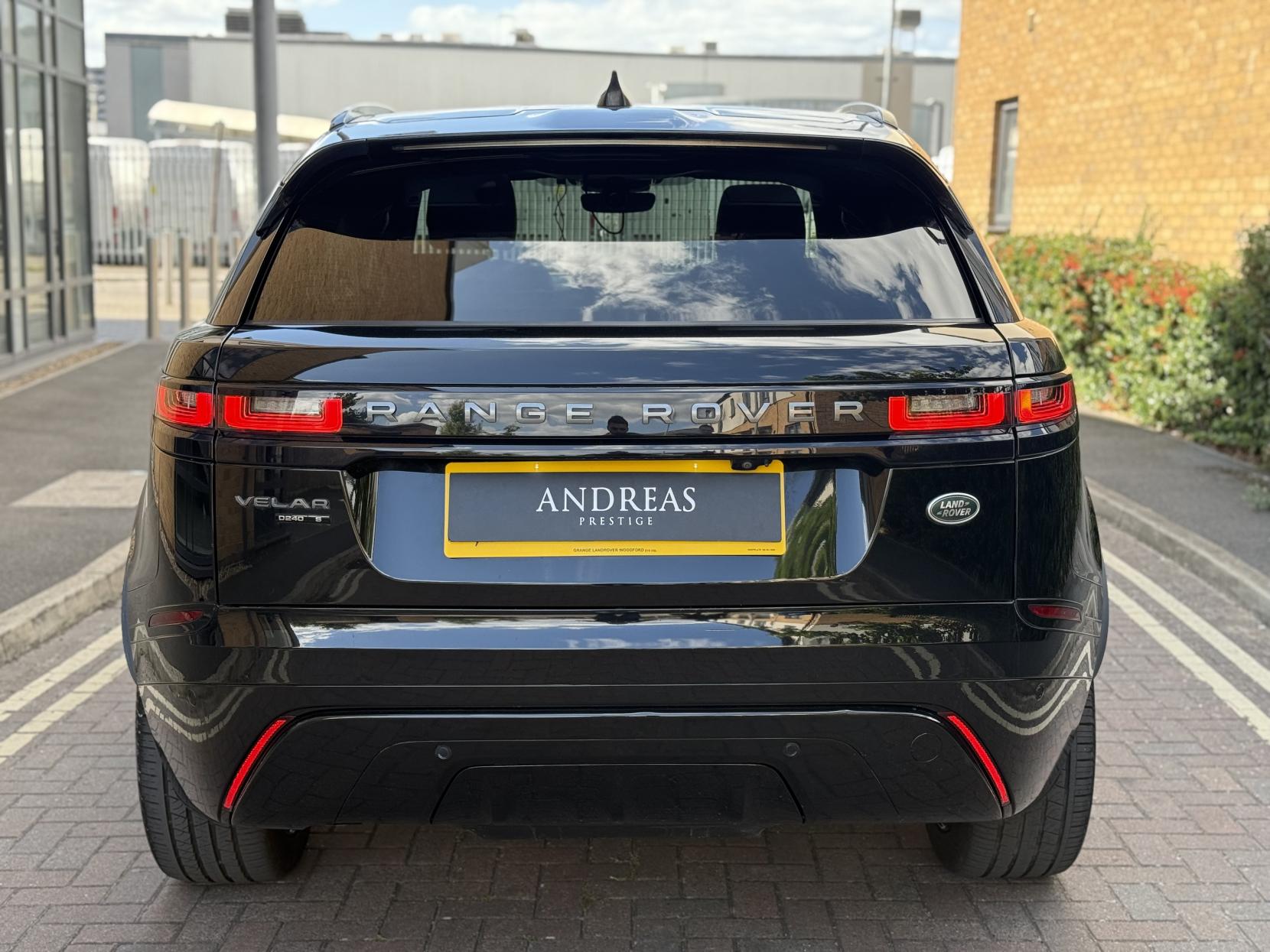 Land Rover Range Rover Velar 2.0 D240 R-Dynamic S SUV 5dr Diesel Auto 4WD Euro 6 (s/s) (240 ps)