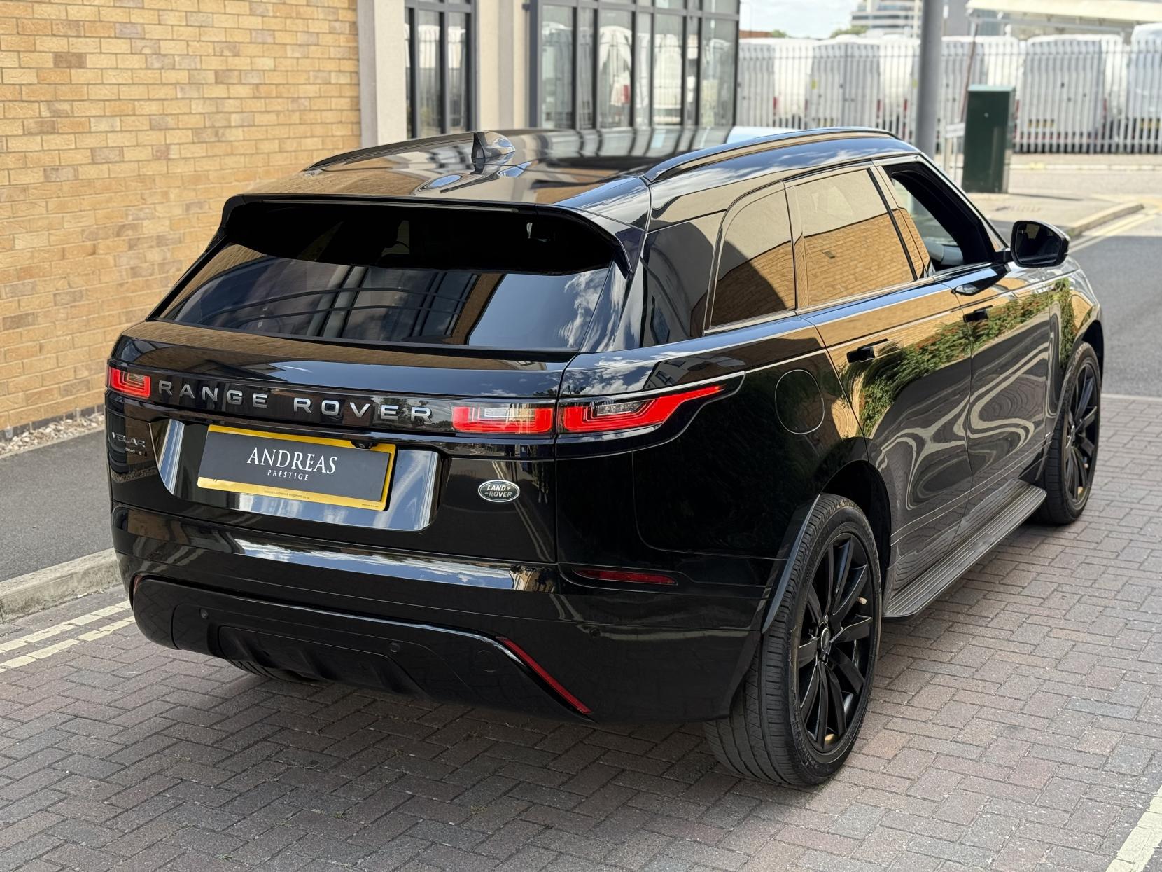 Land Rover Range Rover Velar 2.0 D240 R-Dynamic S SUV 5dr Diesel Auto 4WD Euro 6 (s/s) (240 ps)
