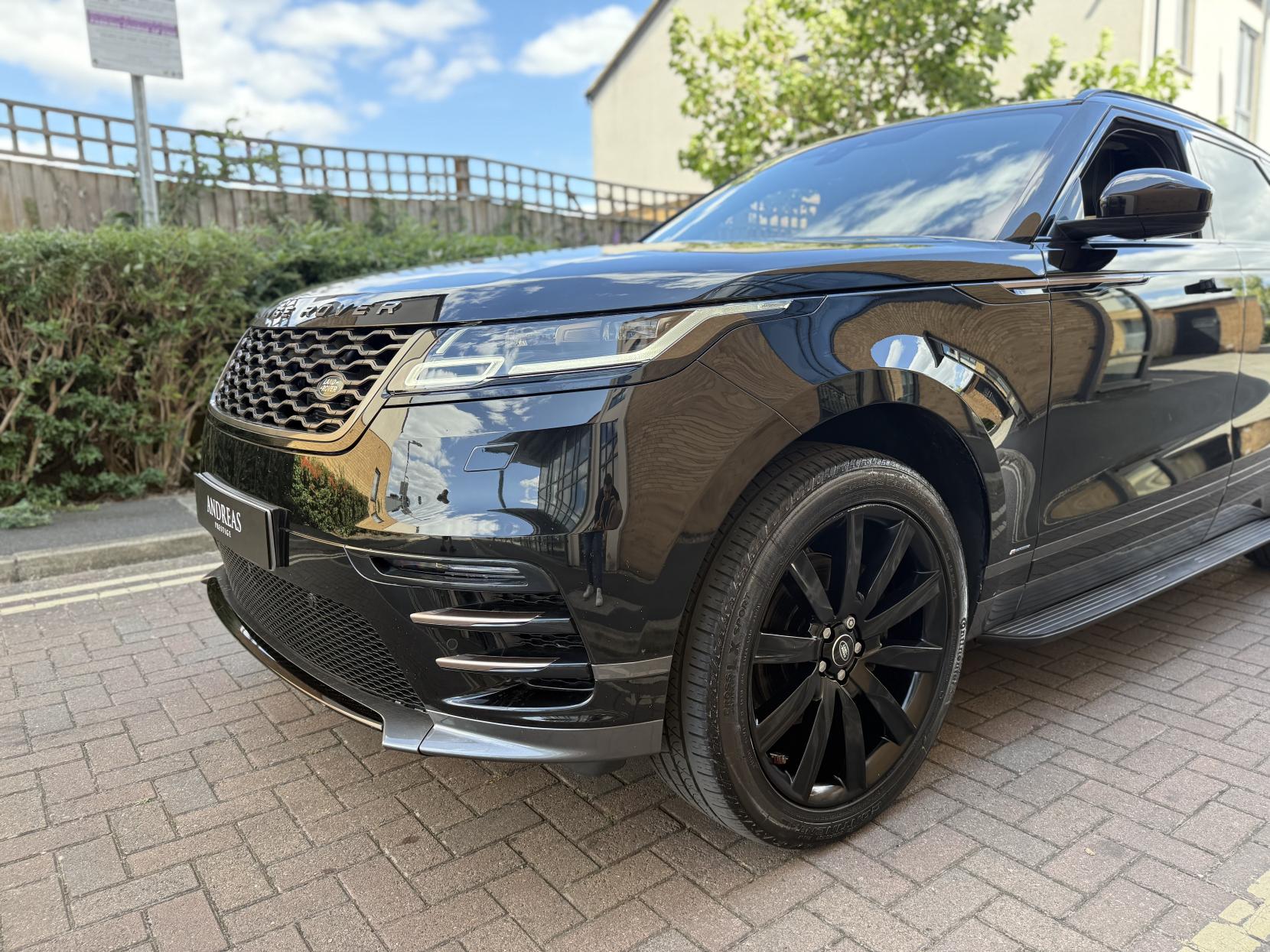 Land Rover Range Rover Velar 2.0 D240 R-Dynamic S SUV 5dr Diesel Auto 4WD Euro 6 (s/s) (240 ps)