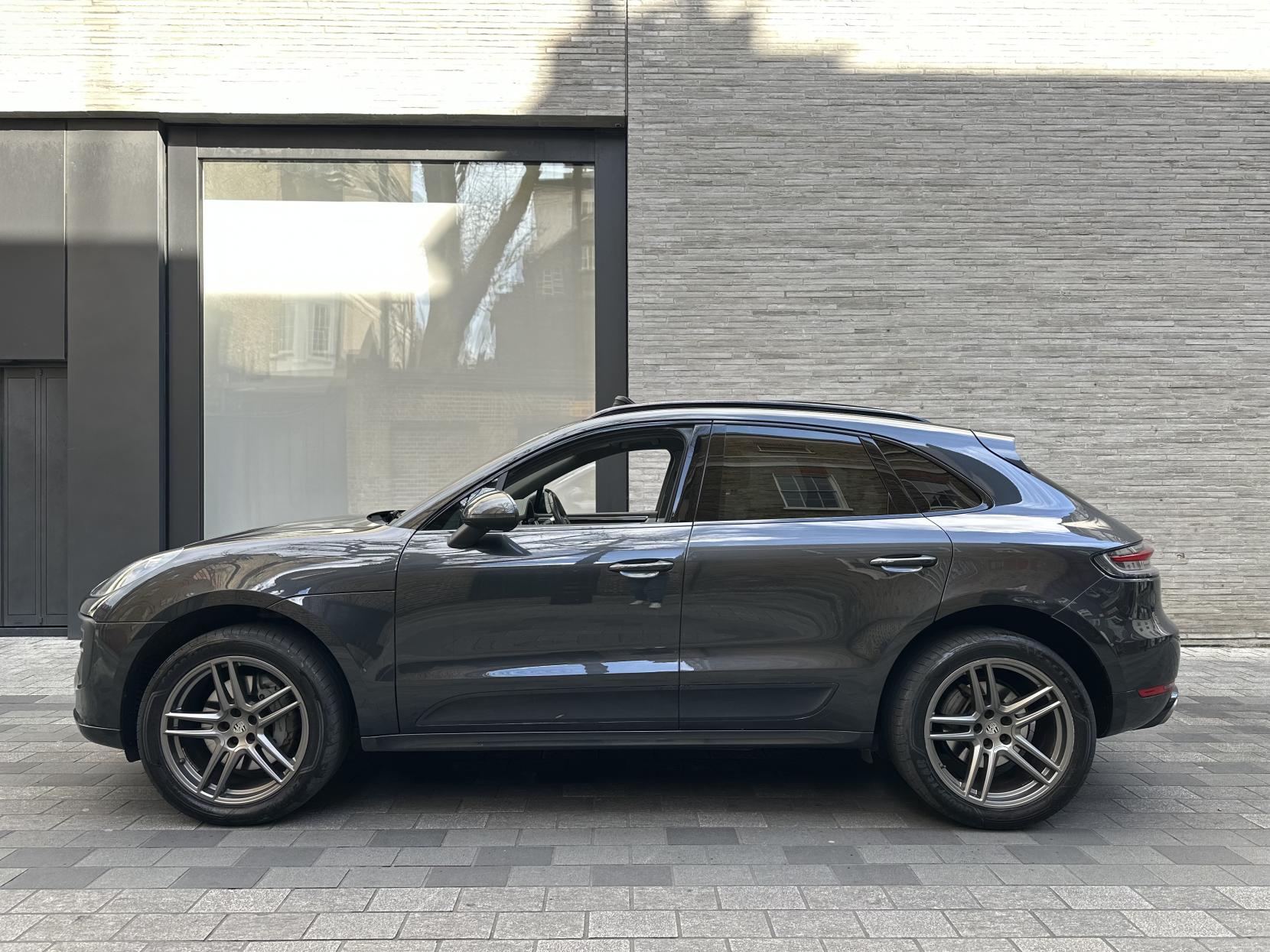 Porsche Macan 3.0T V6 S SUV 5dr Petrol PDK 4WD Euro 6 (s/s) (354 ps)