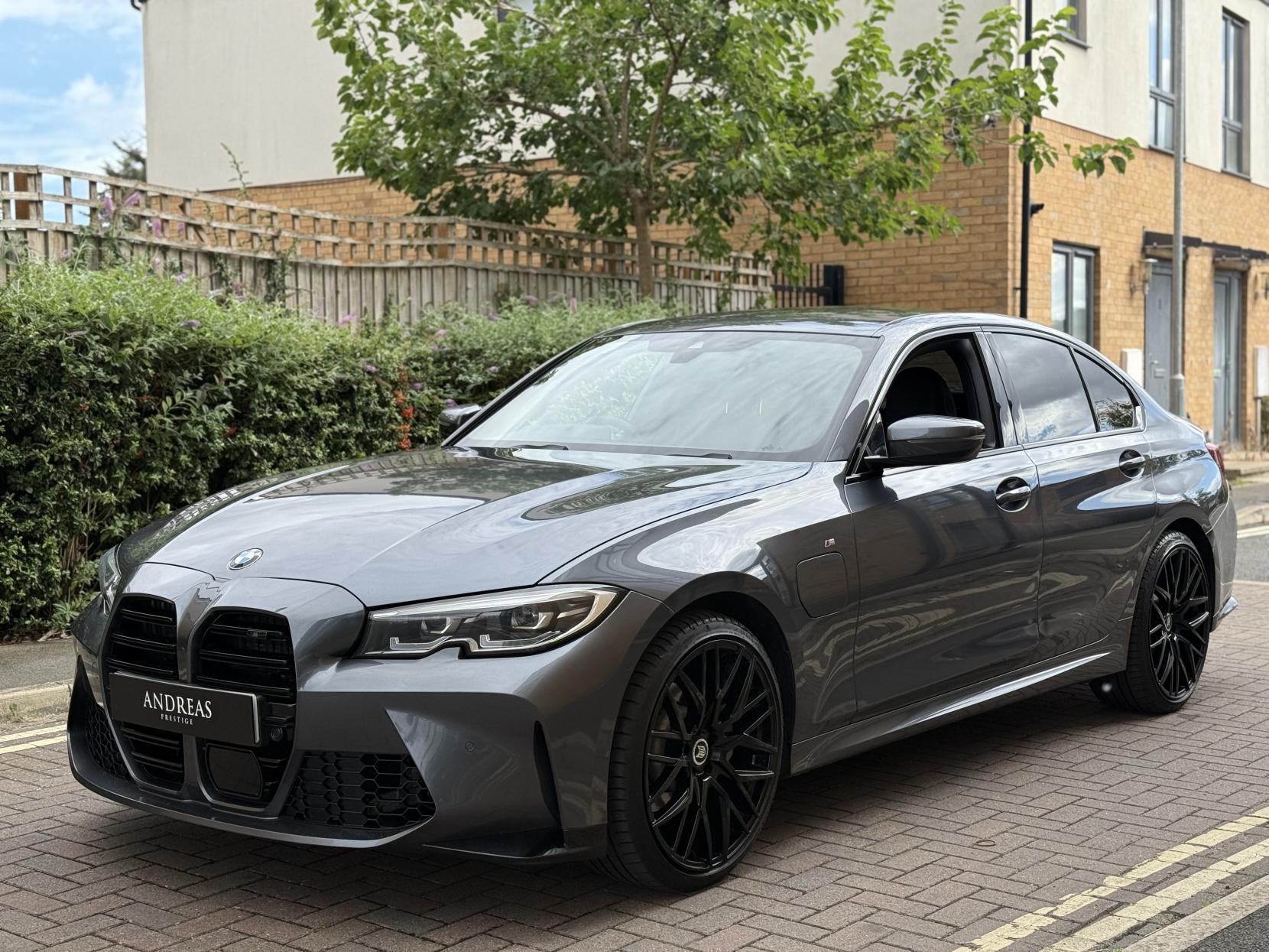 BMW 3 Series 2.0 330e 12kWh M Sport Saloon 4dr Petrol Plug-in Hybrid Auto Euro 6 (s/s) (292 ps)
