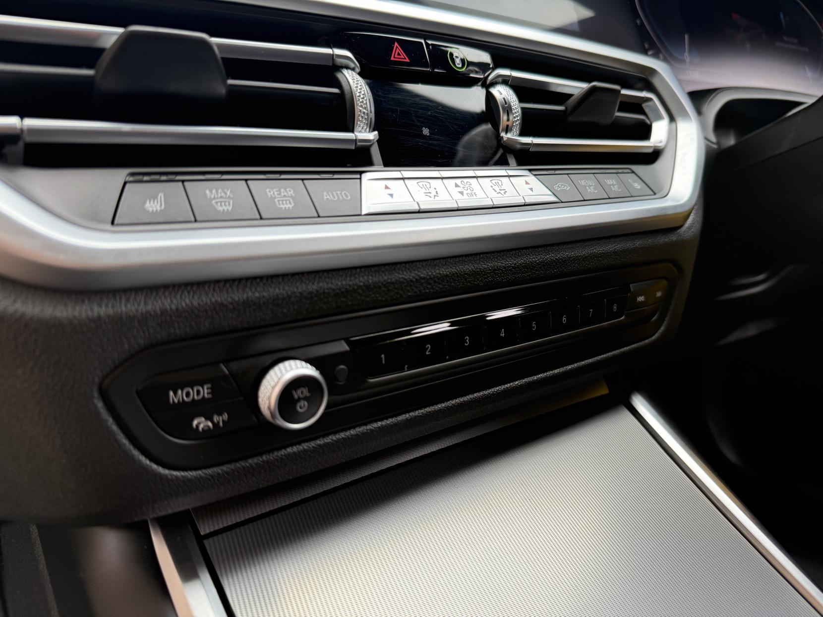 BMW 3 Series 2.0 330e 12kWh M Sport Saloon 4dr Petrol Plug-in Hybrid Auto Euro 6 (s/s) (292 ps)