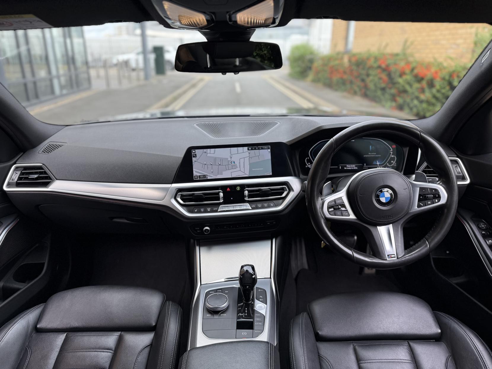 BMW 3 Series 2.0 330e 12kWh M Sport Saloon 4dr Petrol Plug-in Hybrid Auto Euro 6 (s/s) (292 ps)