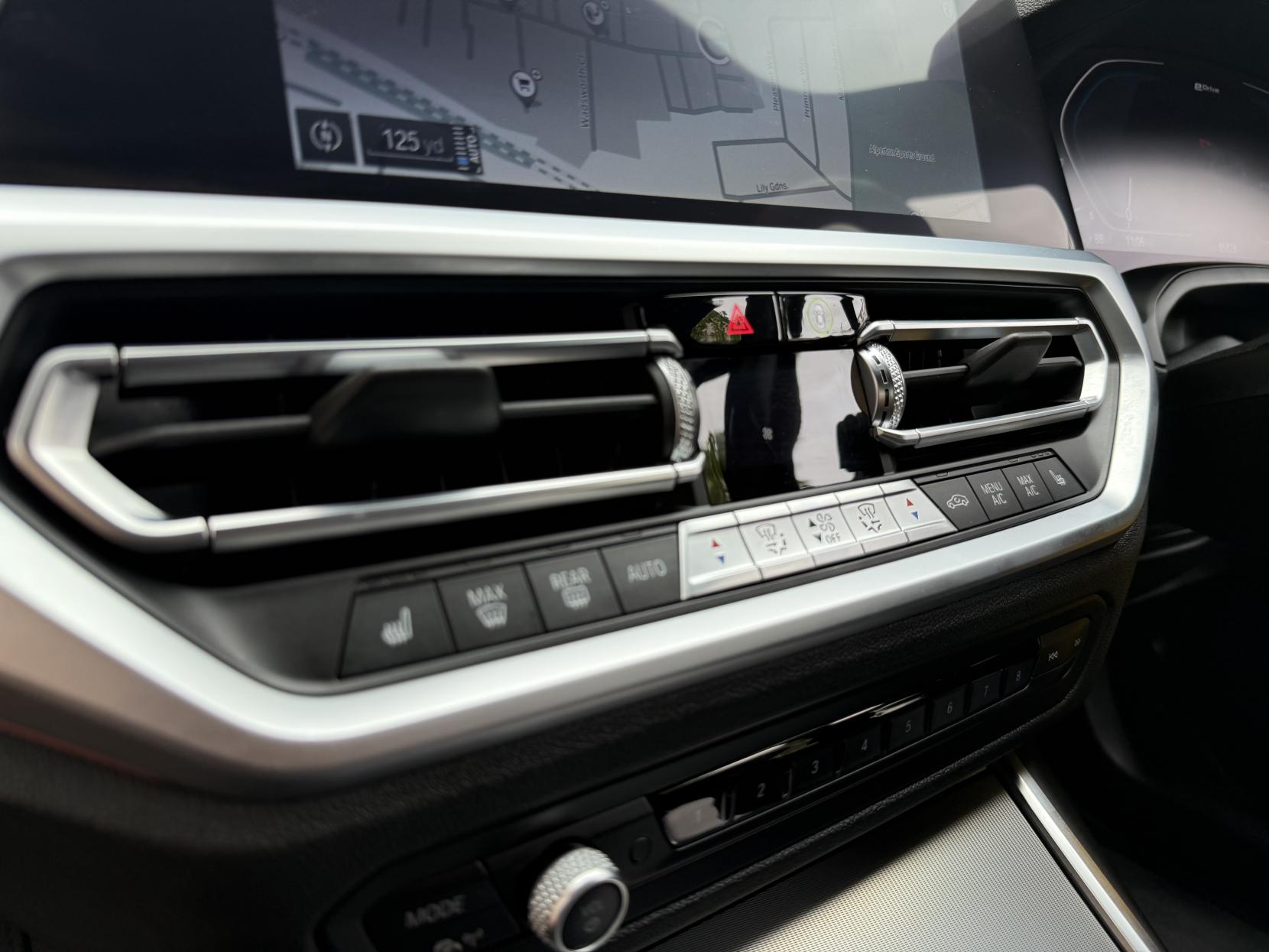 BMW 3 Series 2.0 330e 12kWh M Sport Saloon 4dr Petrol Plug-in Hybrid Auto Euro 6 (s/s) (292 ps)