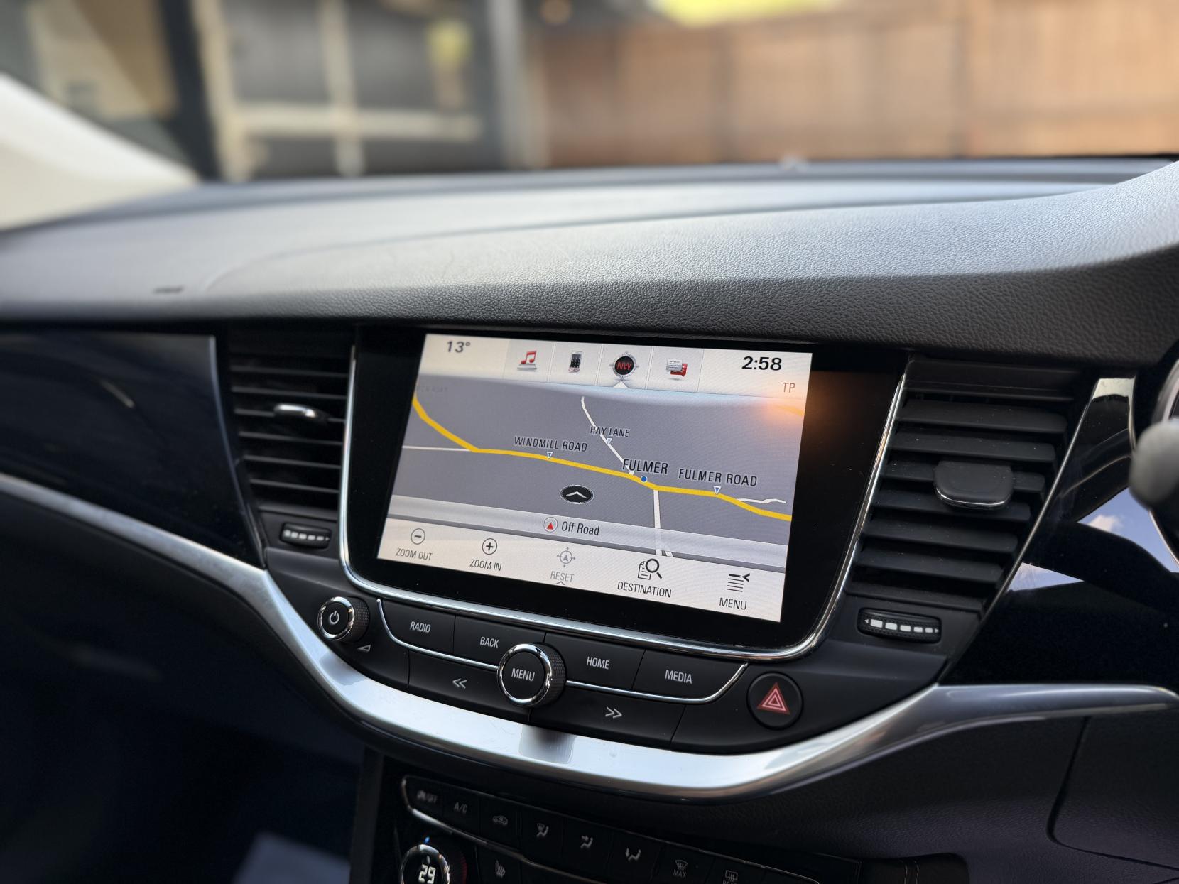 Vauxhall Astra 1.4i Turbo Elite Nav Hatchback 5dr Petrol Auto Euro 6 (s/s) (150 ps)