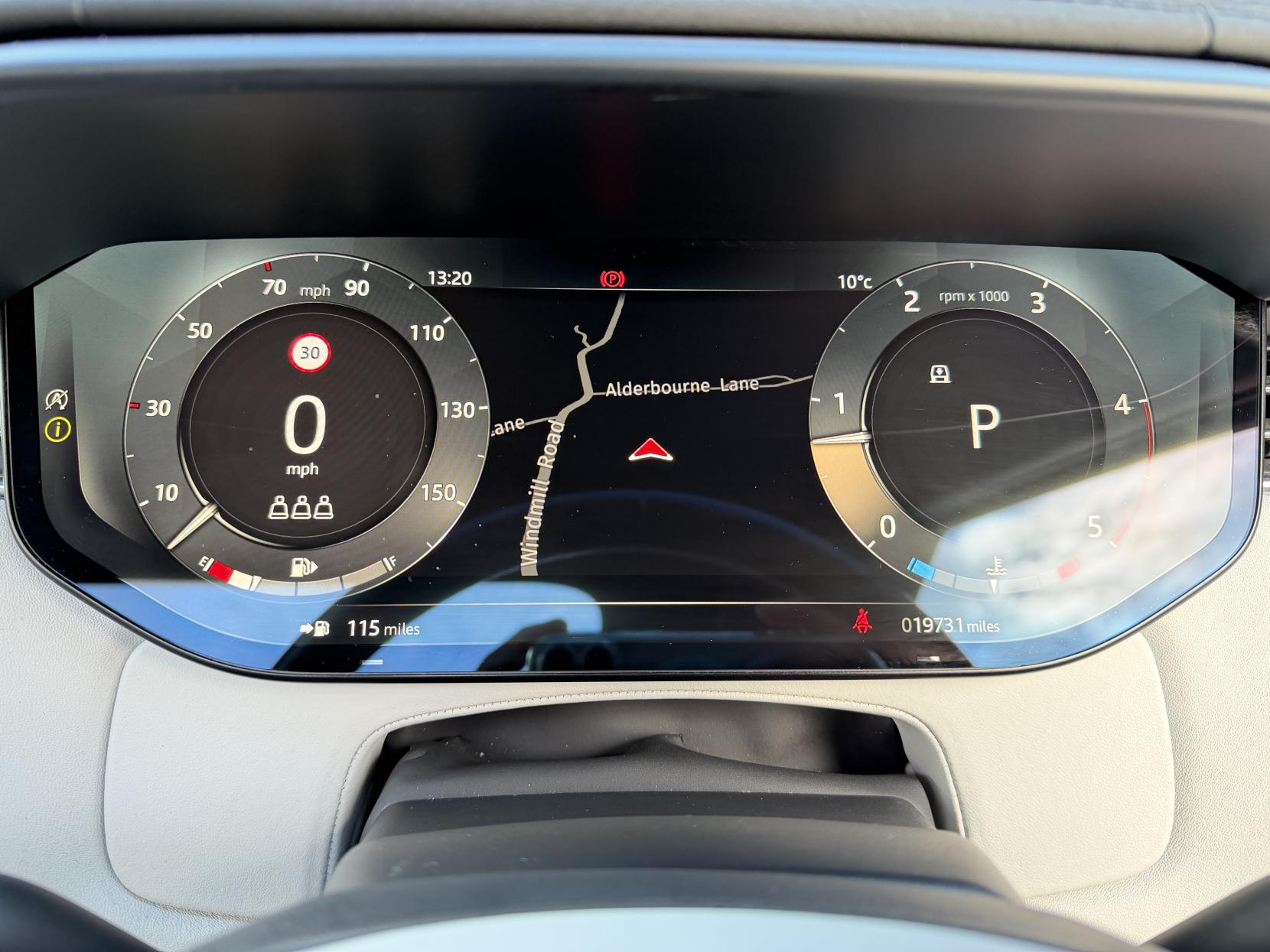 Land Rover Range Rover Sport 3.0 D300 MHEV Dynamic SE SUV 5dr Diesel Auto 4WD Euro 6 (s/s) (300 ps)