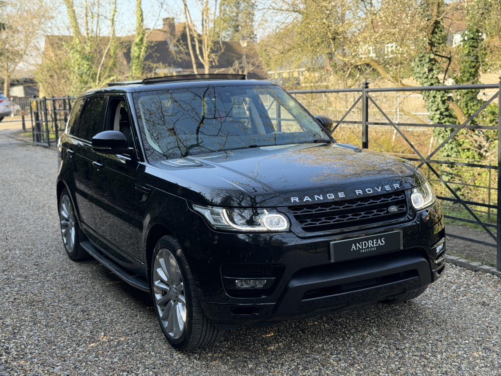 Land Rover Range Rover Sport 3.0 SD V6 HSE SUV 5dr Diesel Auto 4WD Euro 6 (s/s) (306 ps)