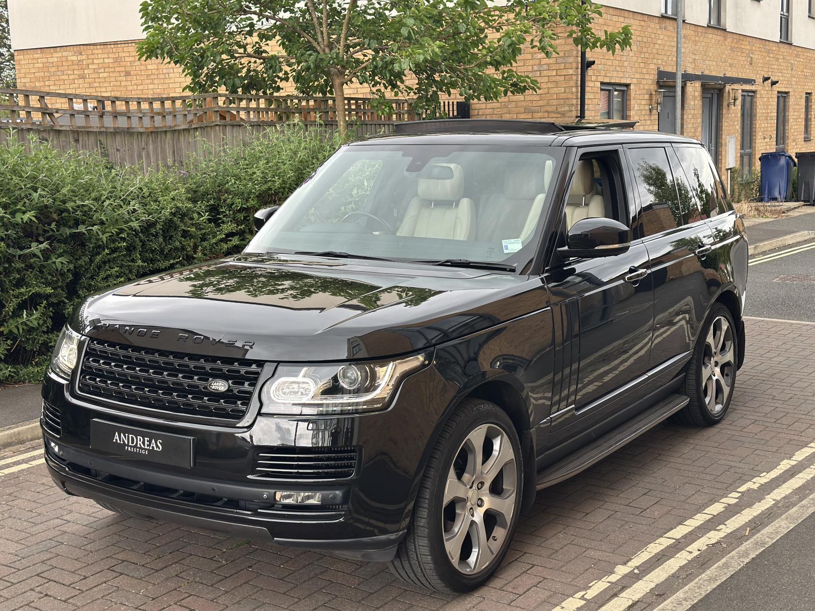 Land Rover Range Rover 4.4 SD V8 Autobiography SUV 5dr Diesel Auto 4WD Euro 5 (339 ps)