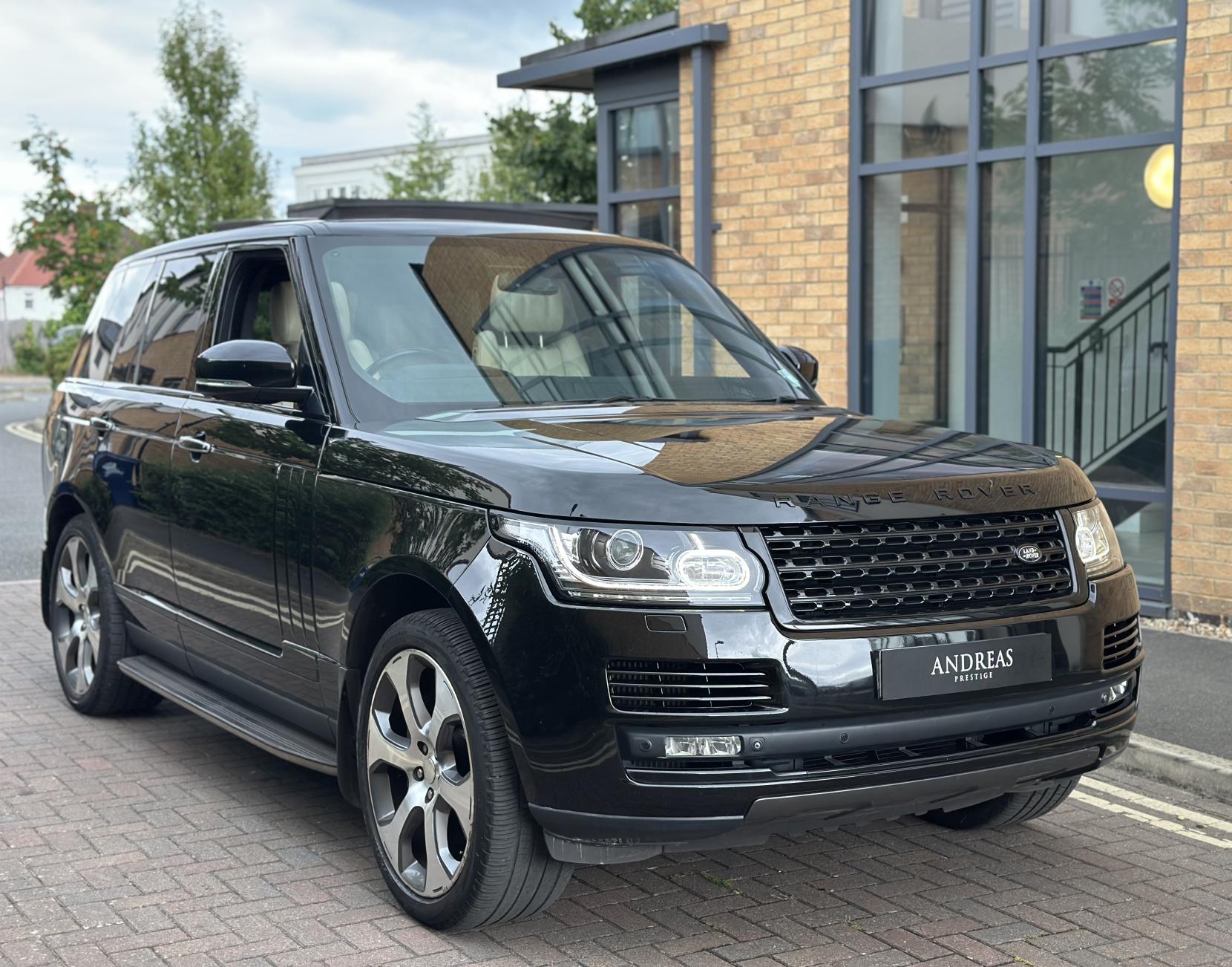 Land Rover Range Rover 4.4 SD V8 Autobiography SUV 5dr Diesel Auto 4WD Euro 5 (339 ps)