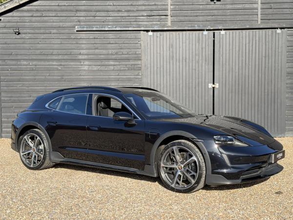 Porsche Taycan Performance Plus 93.4kWh 4S Cross Turismo 5dr Electric Auto 4WD (571 ps)