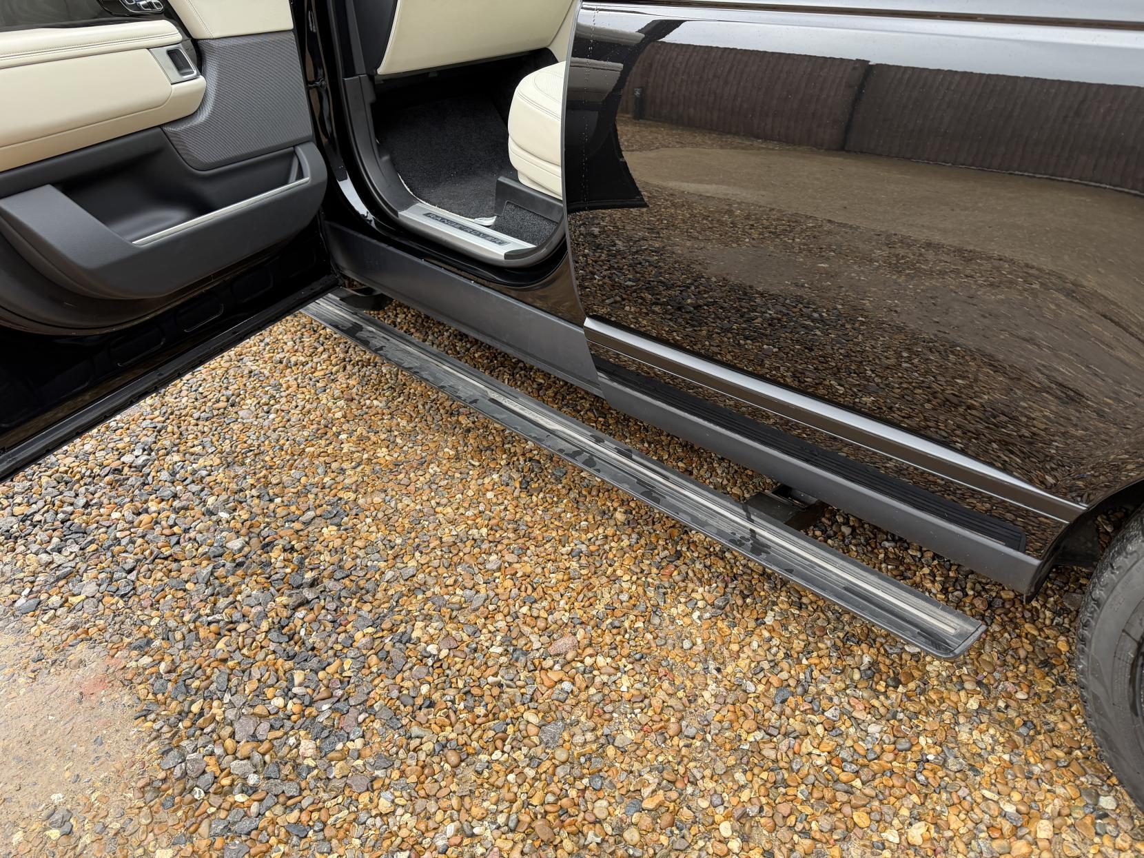 Land Rover Range Rover 5.0 P525 V8 GPF Autobiography SUV 5dr Petrol Auto 4WD Euro 6 (s/s) LWB (525 ps)