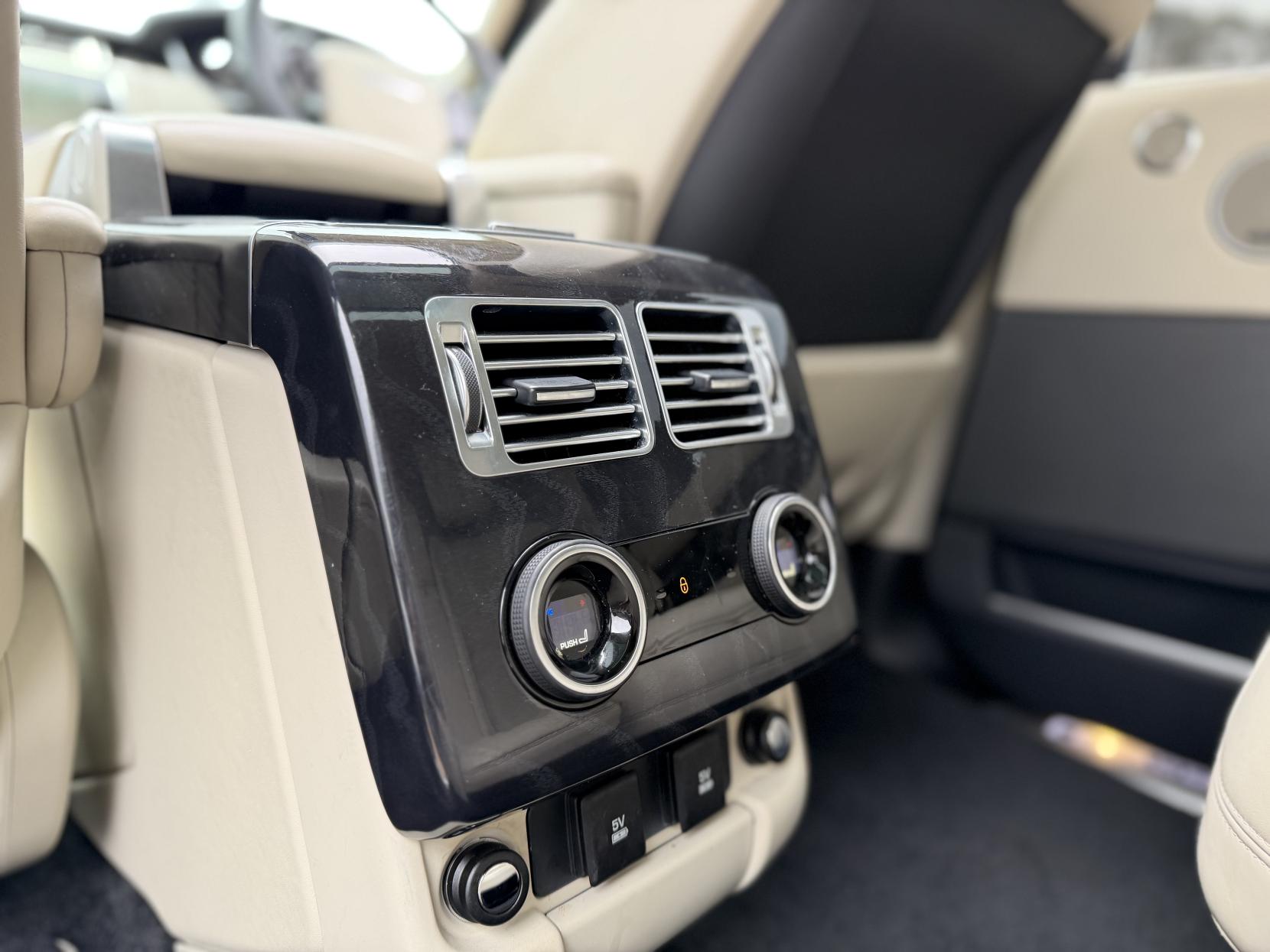 Land Rover Range Rover 5.0 P525 V8 GPF Autobiography SUV 5dr Petrol Auto 4WD Euro 6 (s/s) LWB (525 ps)