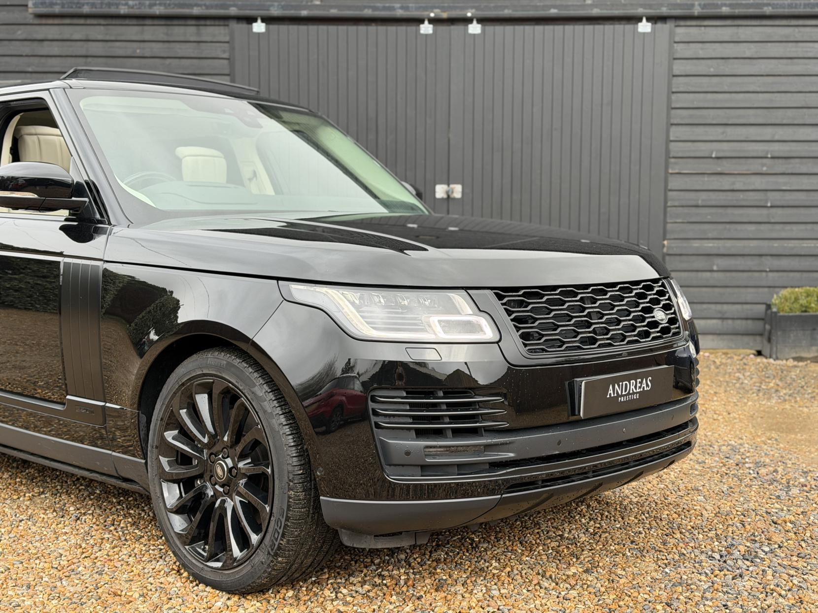 Land Rover Range Rover 5.0 P525 V8 GPF Autobiography SUV 5dr Petrol Auto 4WD Euro 6 (s/s) LWB (525 ps)