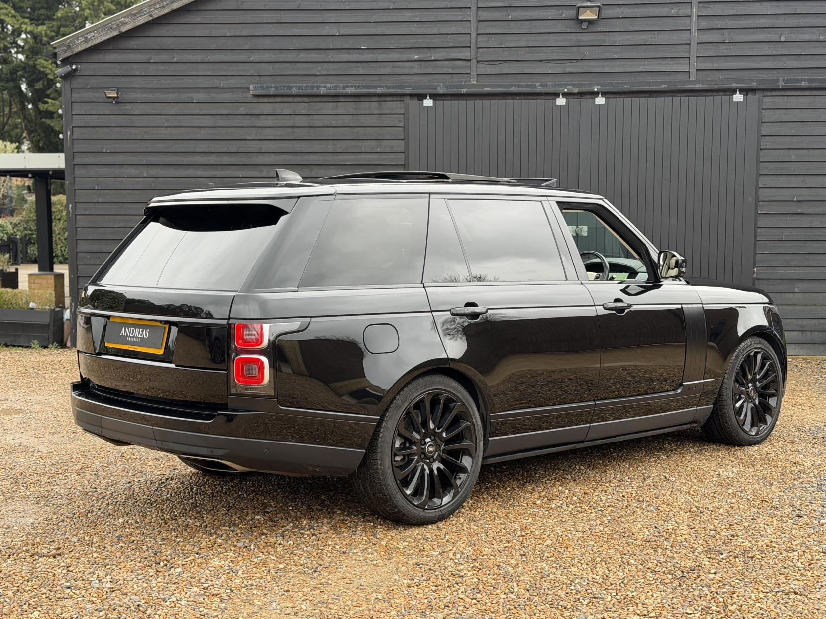 Land Rover Range Rover 5.0 P525 V8 GPF Autobiography SUV 5dr Petrol Auto 4WD Euro 6 (s/s) LWB (525 ps)