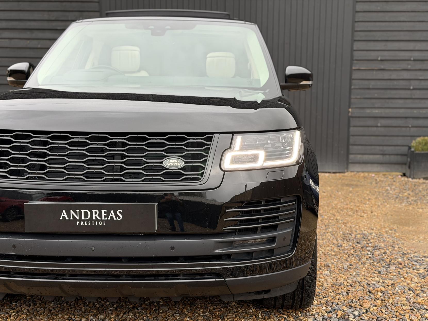 Land Rover Range Rover 5.0 P525 V8 GPF Autobiography SUV 5dr Petrol Auto 4WD Euro 6 (s/s) LWB (525 ps)