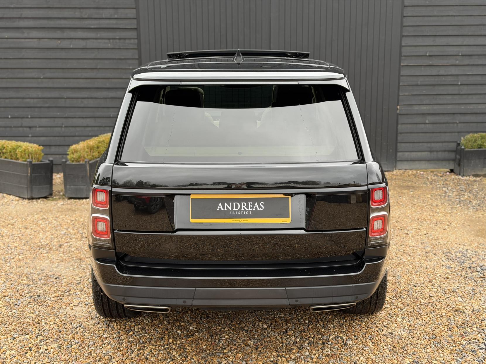 Land Rover Range Rover 5.0 P525 V8 GPF Autobiography SUV 5dr Petrol Auto 4WD Euro 6 (s/s) LWB (525 ps)