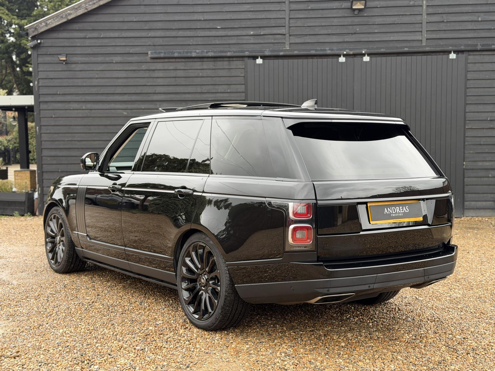 Land Rover Range Rover 5.0 P525 V8 GPF Autobiography SUV 5dr Petrol Auto 4WD Euro 6 (s/s) LWB (525 ps)