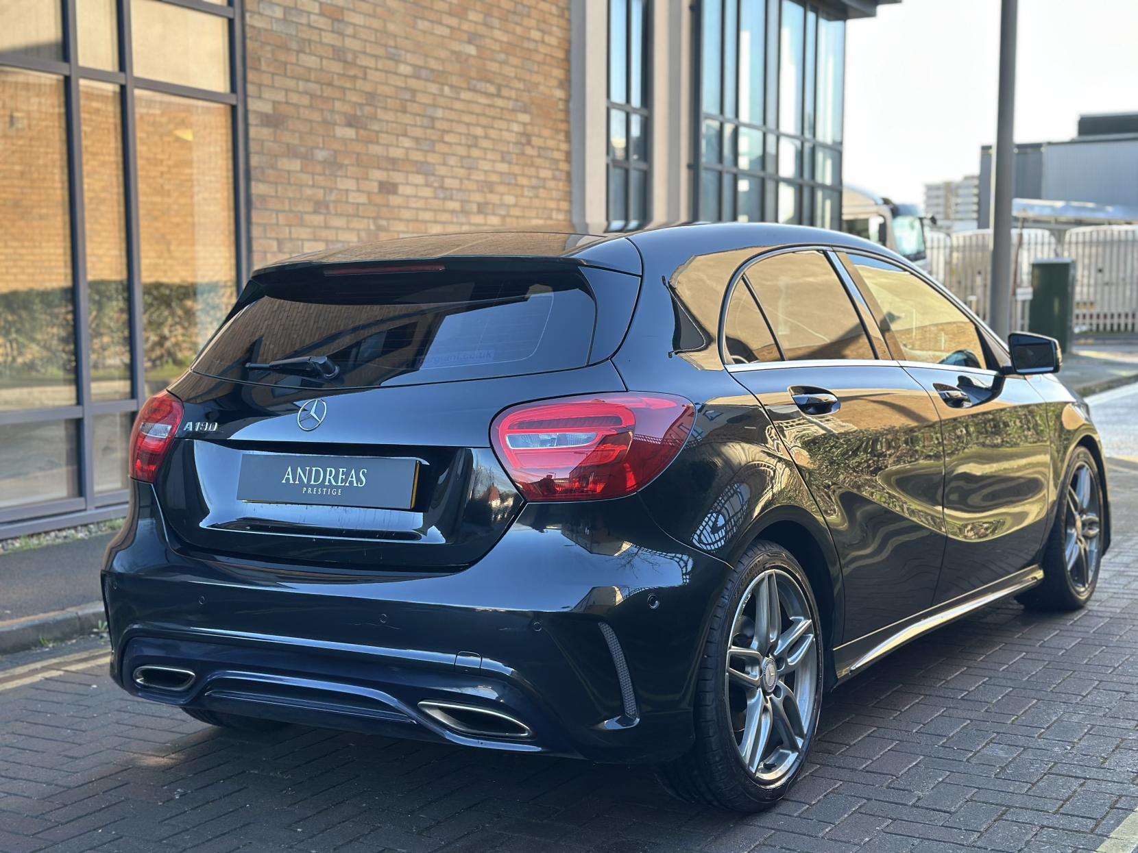 Mercedes-Benz A Class 1.6 A180 AMG Line (Executive) Hatchback 5dr Petrol 7G-DCT Euro 6 (s/s) (122 ps)