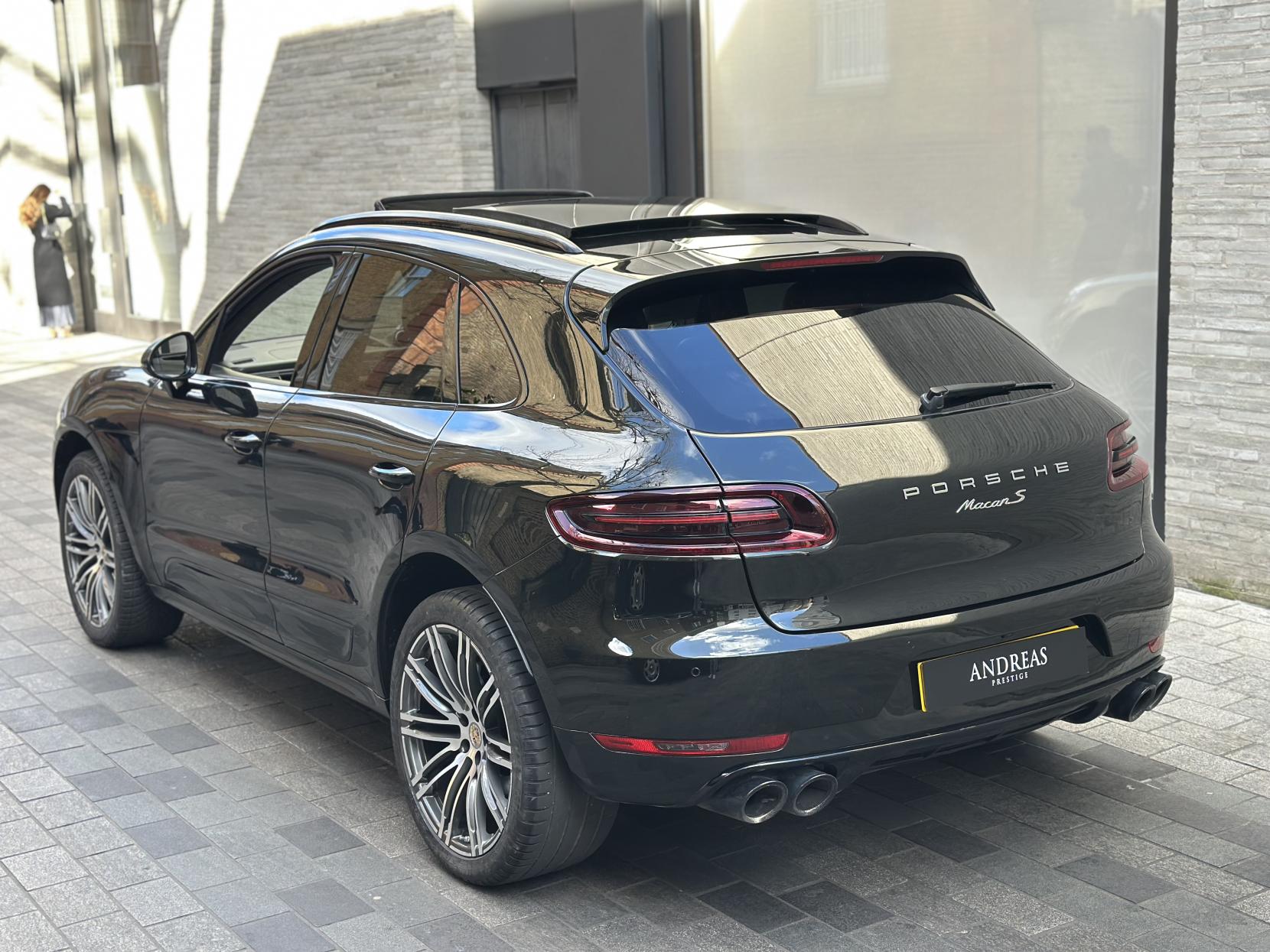 Porsche Macan 3.0 TD V6 S SUV 5dr Diesel PDK 4WD Euro 6 (s/s) (258 ps)