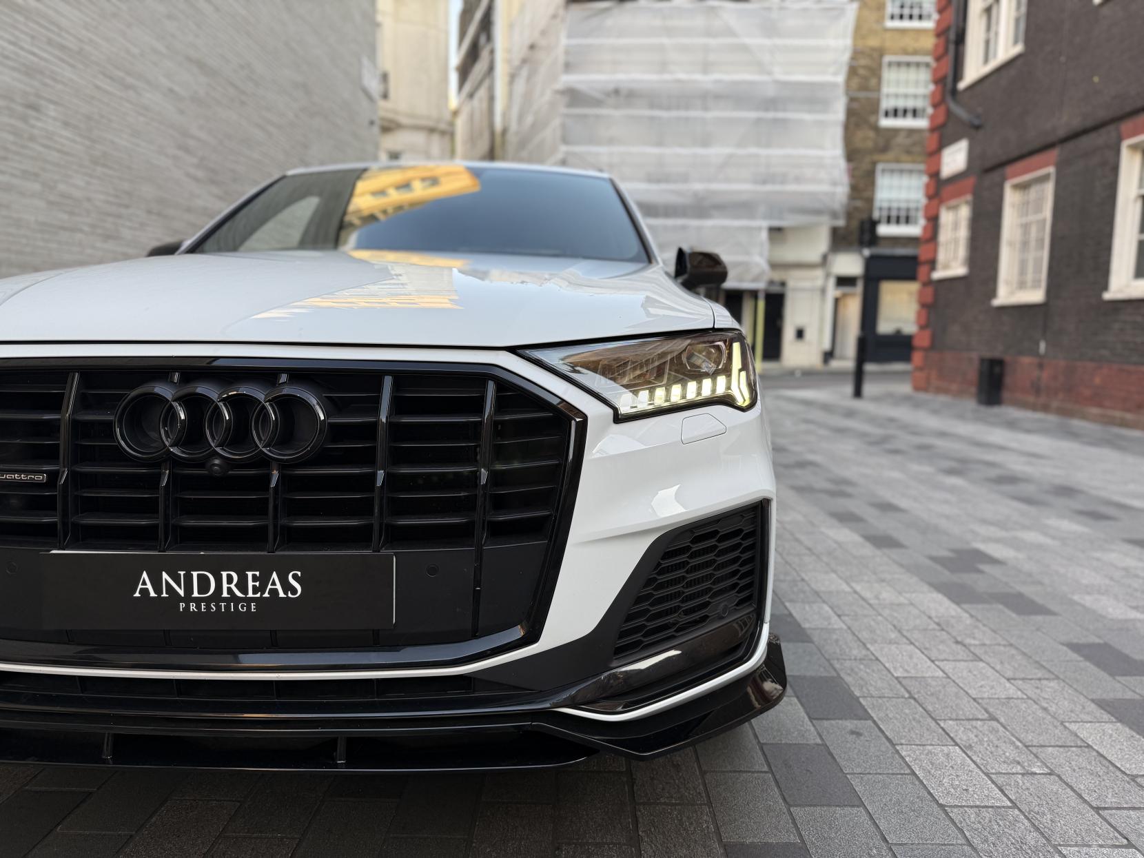 Audi Q7 3.0 TDI V6 45 Black Edition SUV 5dr Diesel Tiptronic quattro Euro 6 (s/s) (231 ps)