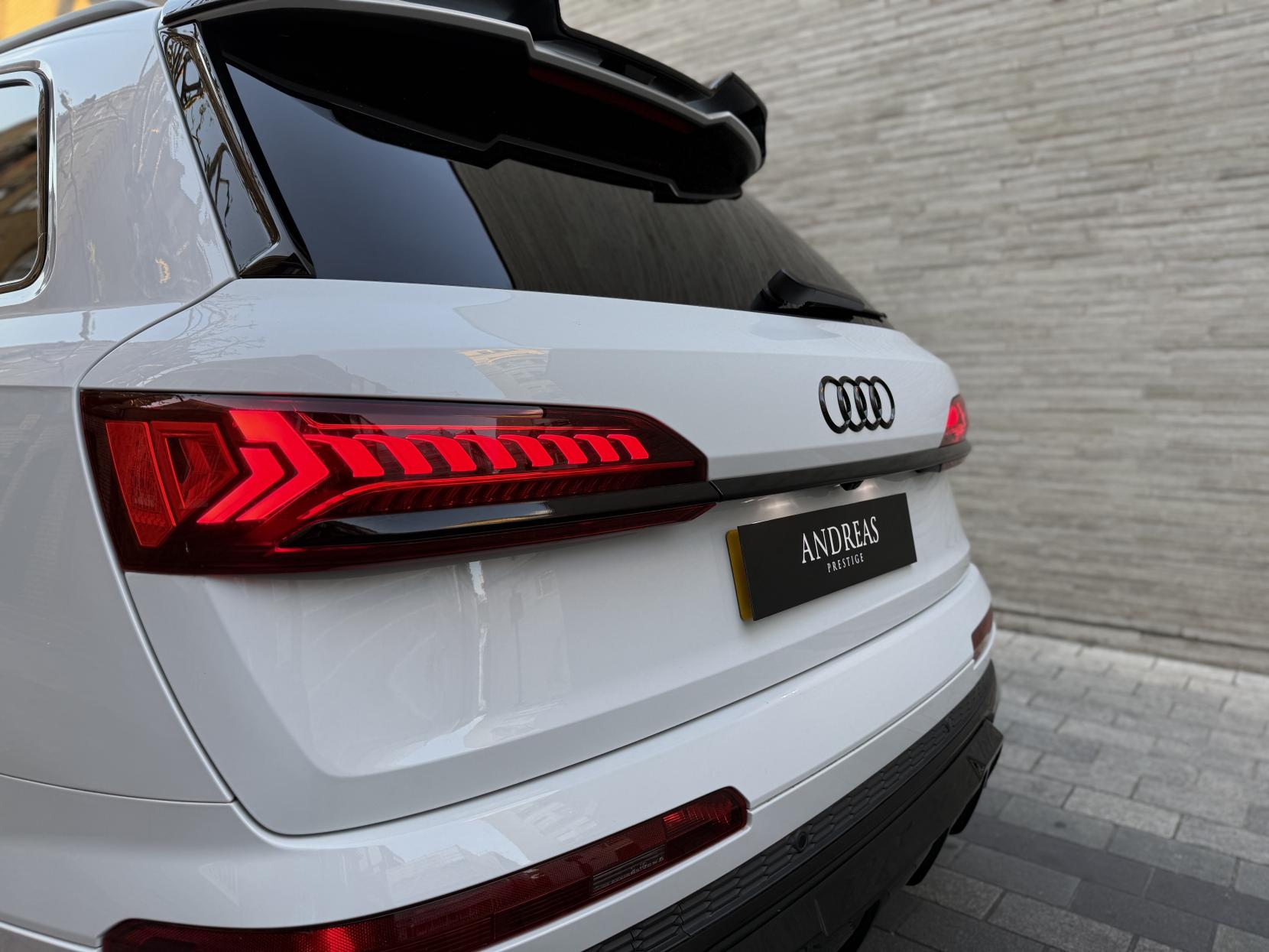 Audi Q7 3.0 TDI V6 45 Black Edition SUV 5dr Diesel Tiptronic quattro Euro 6 (s/s) (231 ps)