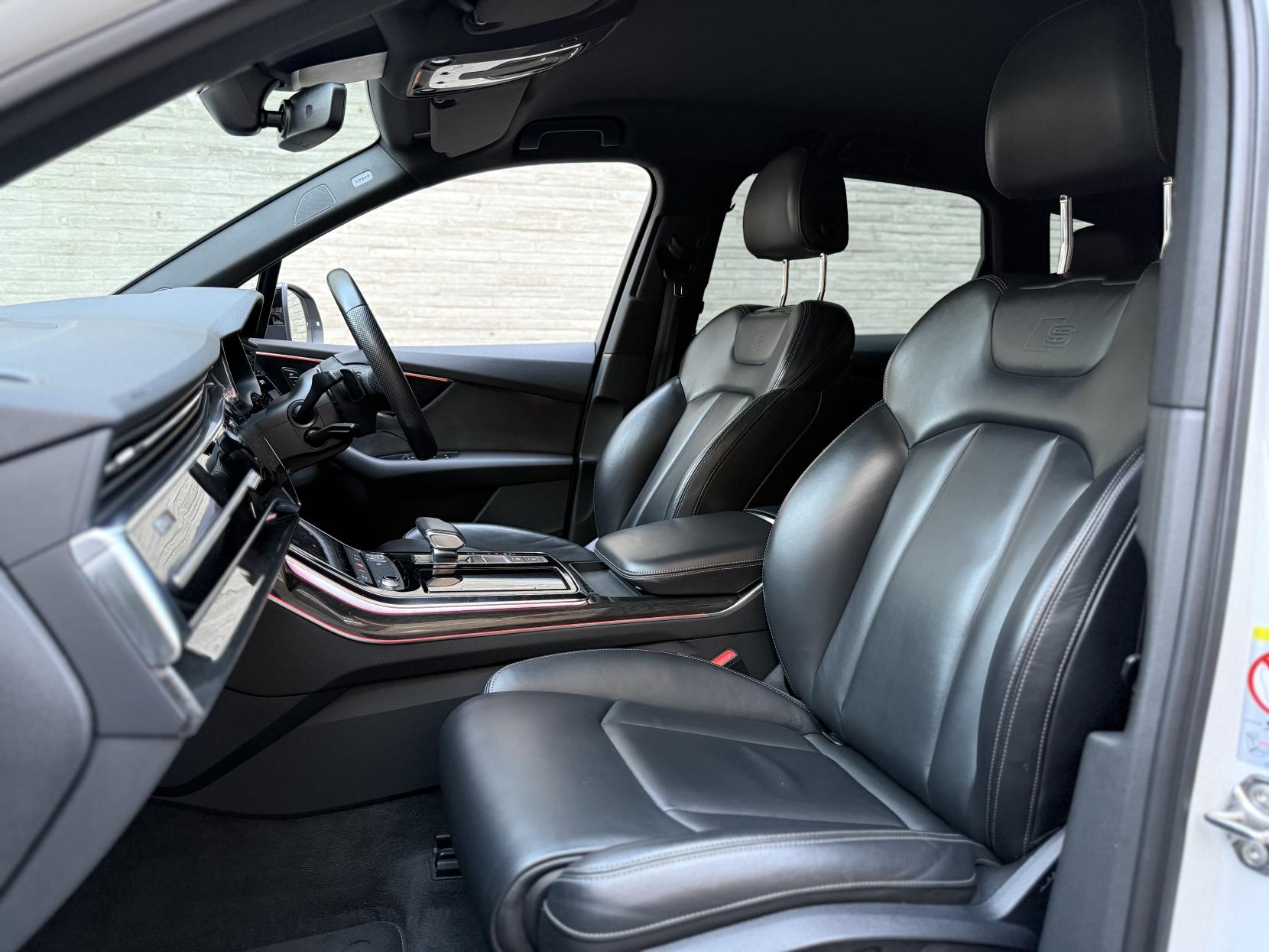 Audi Q7 3.0 TDI V6 45 Black Edition SUV 5dr Diesel Tiptronic quattro Euro 6 (s/s) (231 ps)