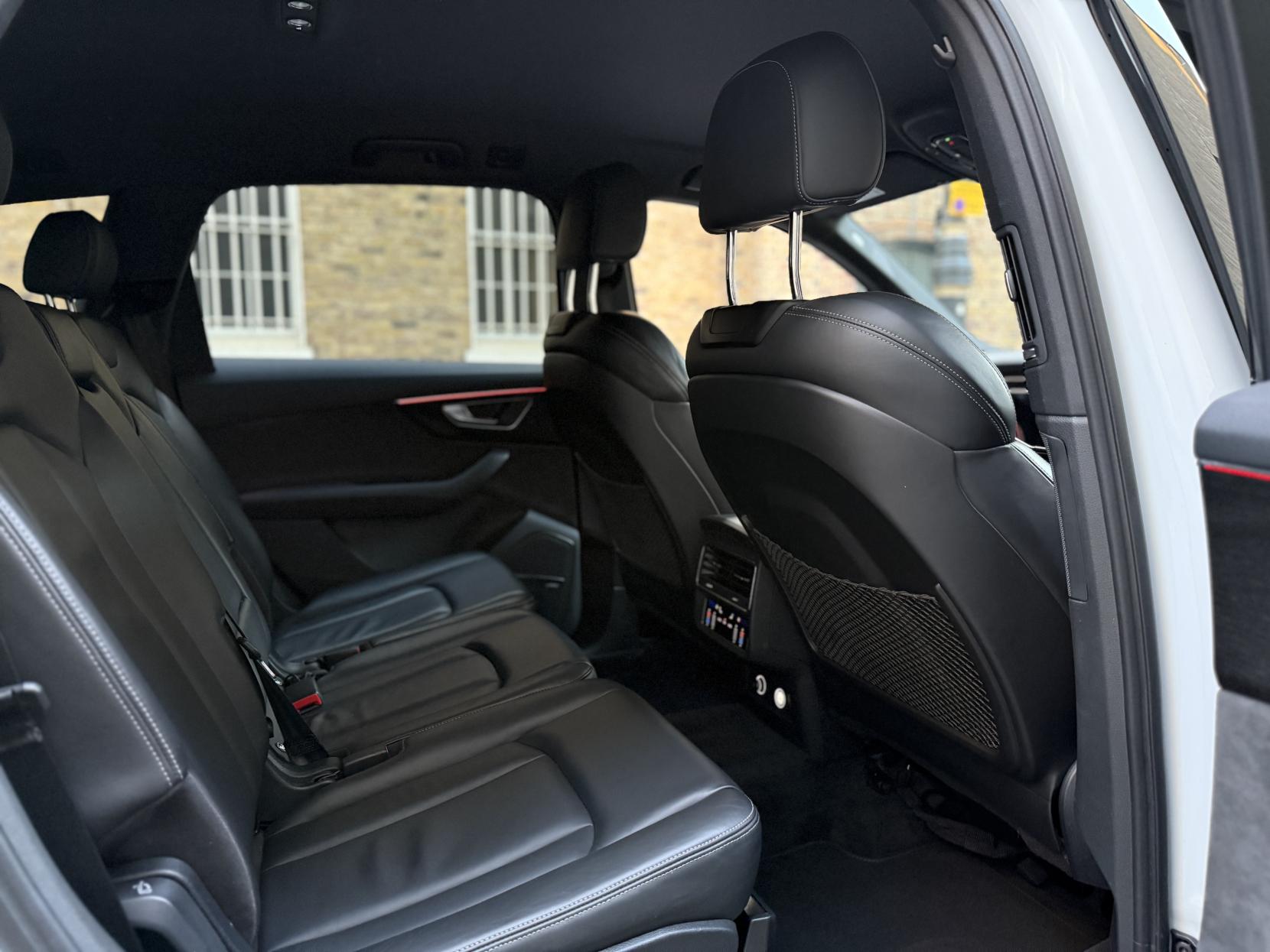 Audi Q7 3.0 TDI V6 45 Black Edition SUV 5dr Diesel Tiptronic quattro Euro 6 (s/s) (231 ps)