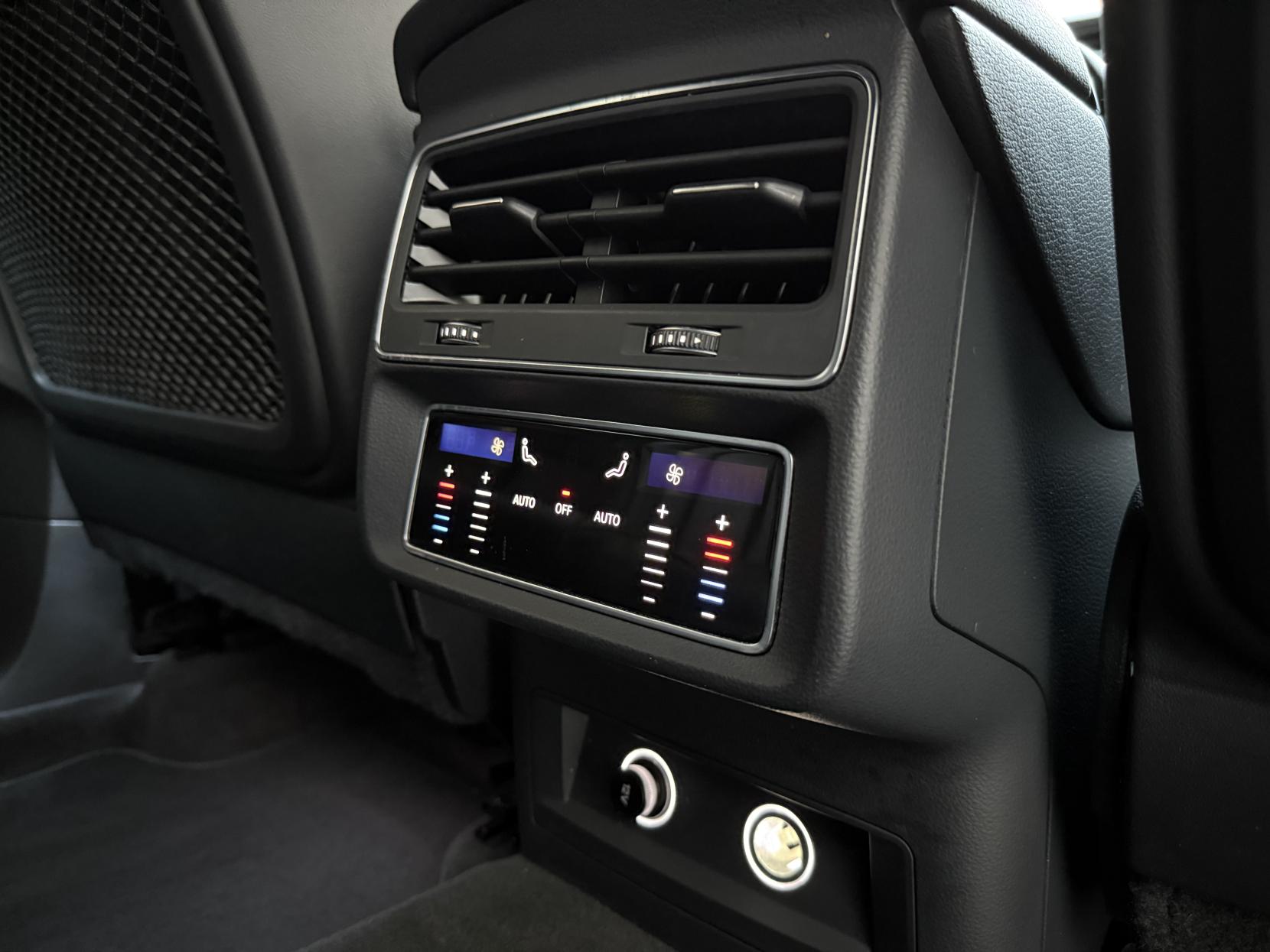 Audi Q7 3.0 TDI V6 45 Black Edition SUV 5dr Diesel Tiptronic quattro Euro 6 (s/s) (231 ps)