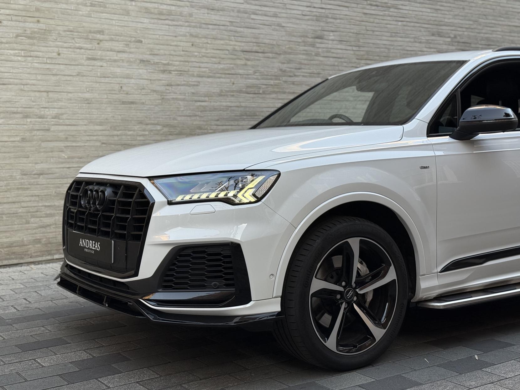 Audi Q7 3.0 TDI V6 45 Black Edition SUV 5dr Diesel Tiptronic quattro Euro 6 (s/s) (231 ps)