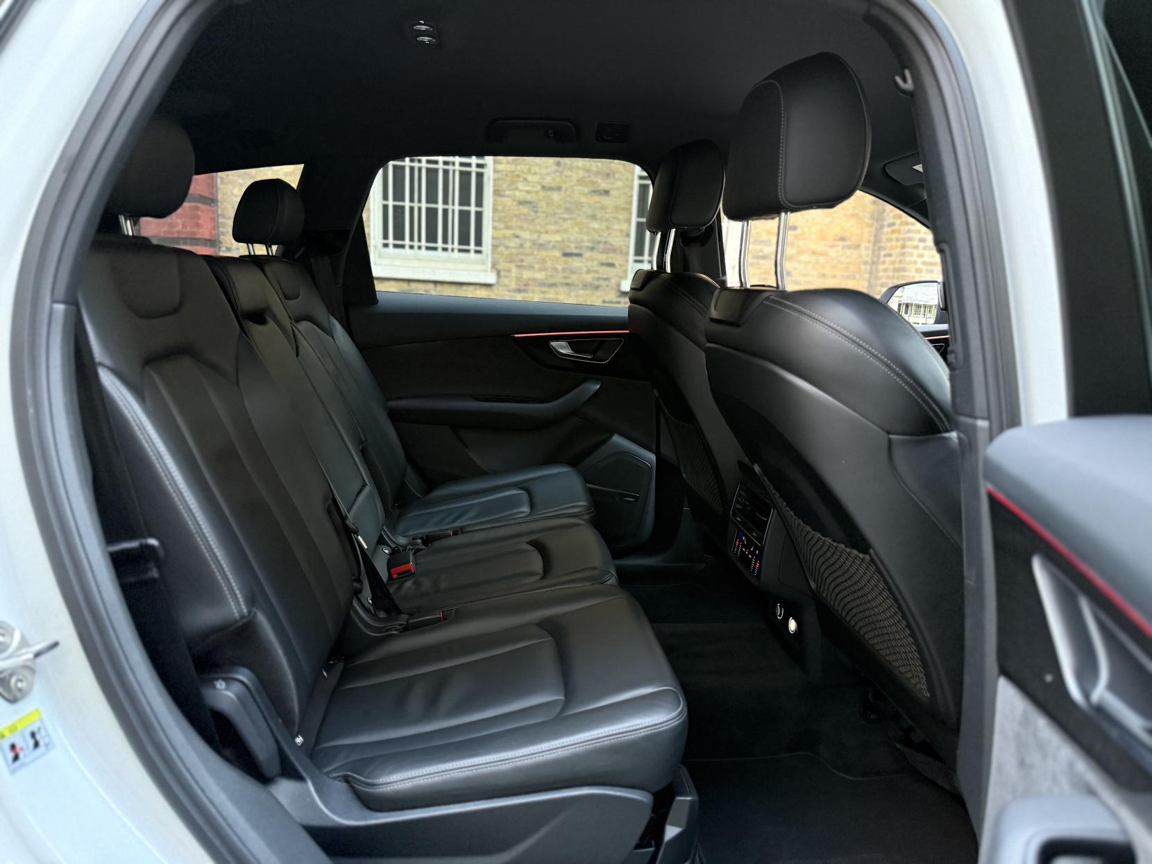 Audi Q7 3.0 TDI V6 45 Black Edition SUV 5dr Diesel Tiptronic quattro Euro 6 (s/s) (231 ps)