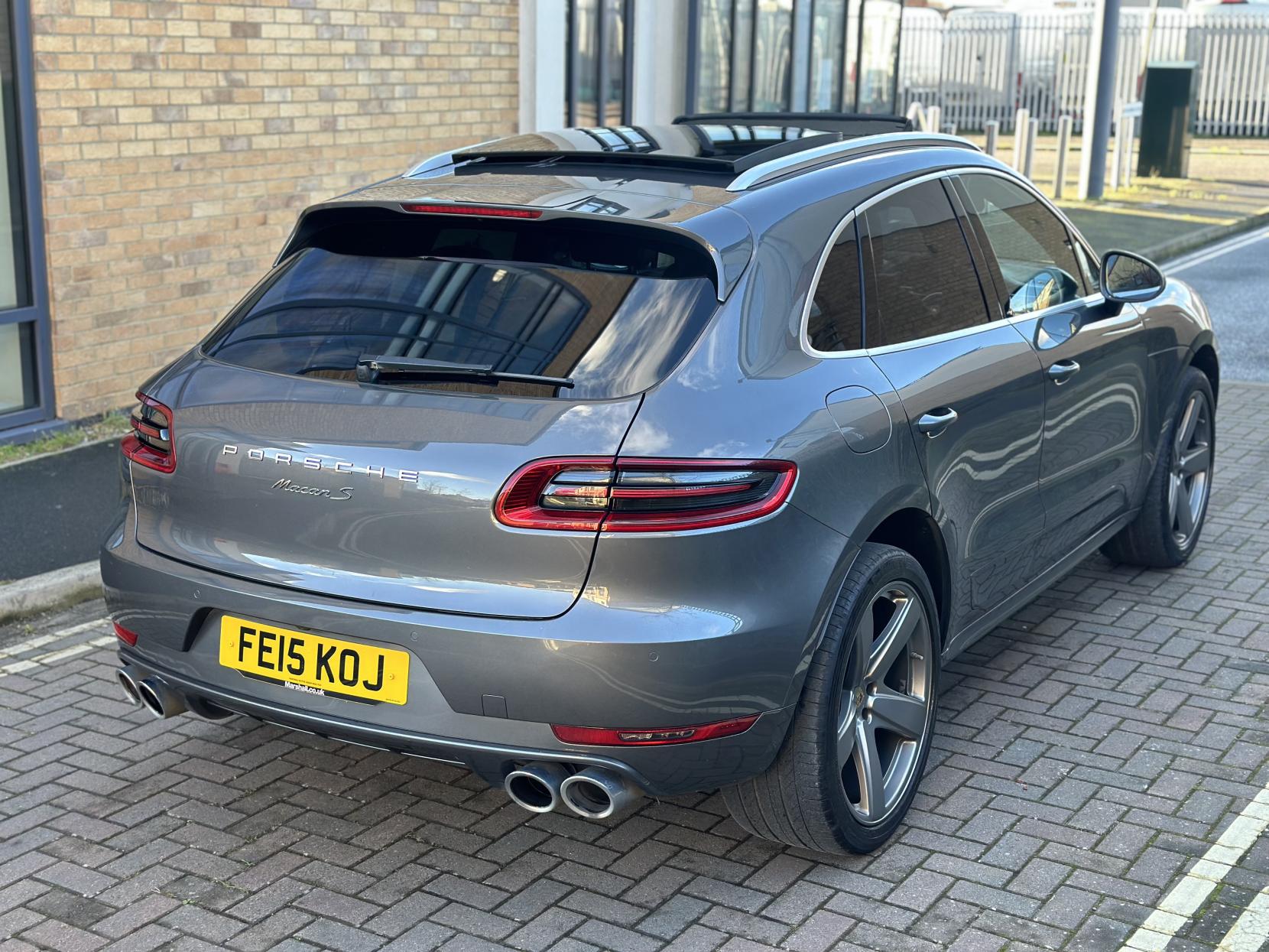 Porsche Macan 3.0 TD V6 S SUV 5dr Diesel PDK 4WD Euro 6 (s/s) (258 ps)