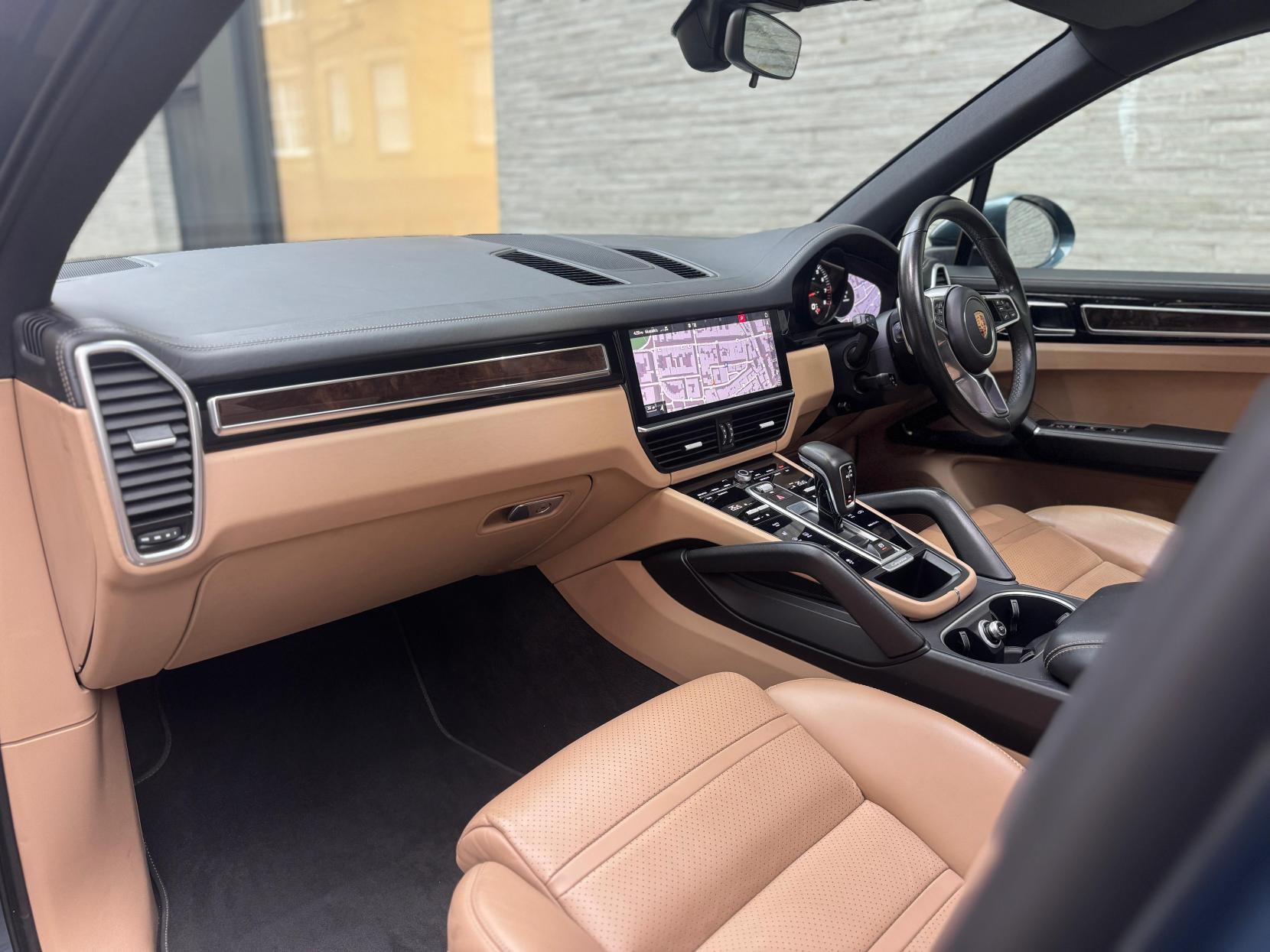 Porsche Cayenne 2.9T V6 S SUV 5dr Petrol TiptronicS 4WD Euro 6 (s/s) (440 ps)