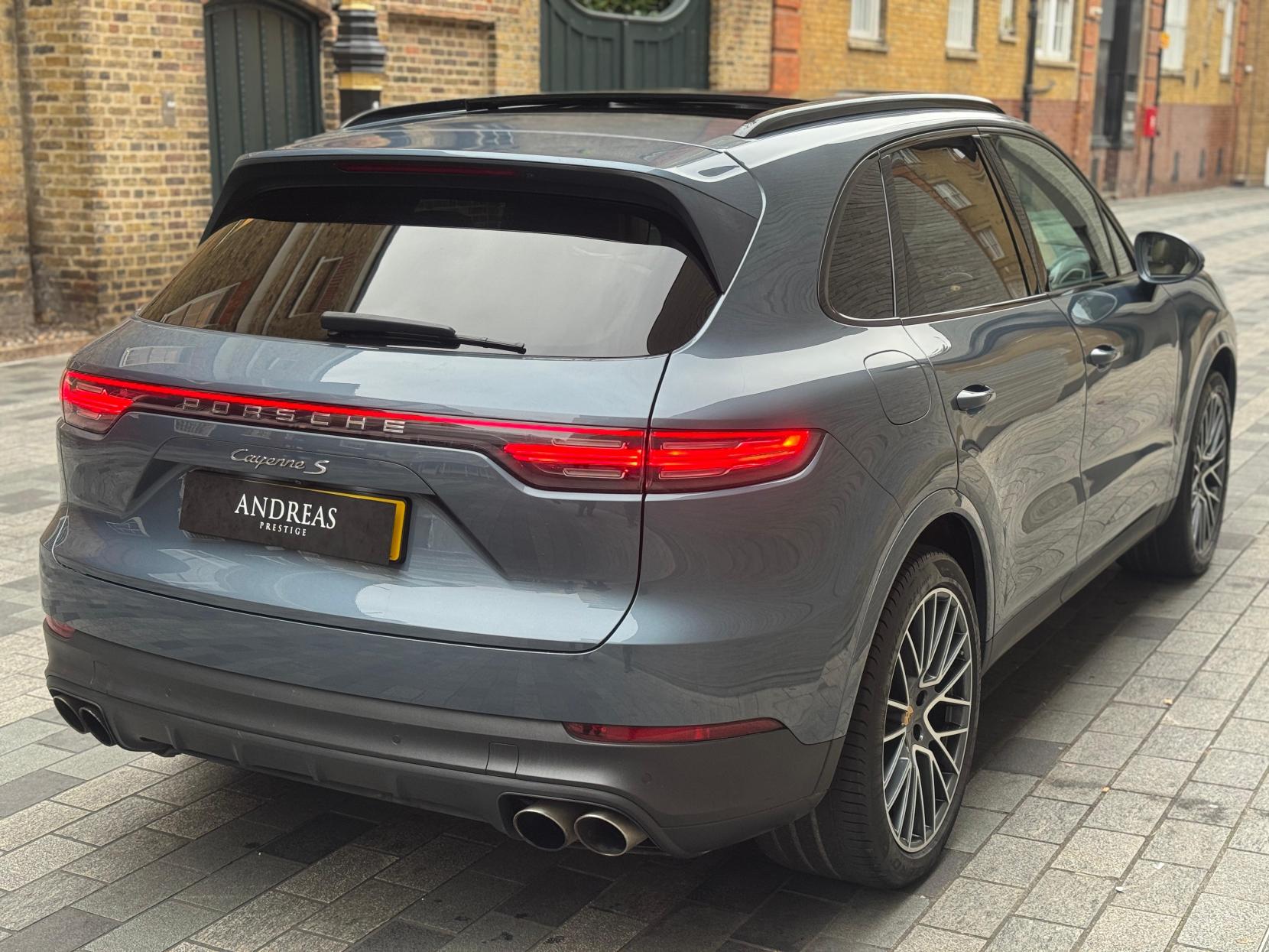 Porsche Cayenne 2.9T V6 S SUV 5dr Petrol TiptronicS 4WD Euro 6 (s/s) (440 ps)