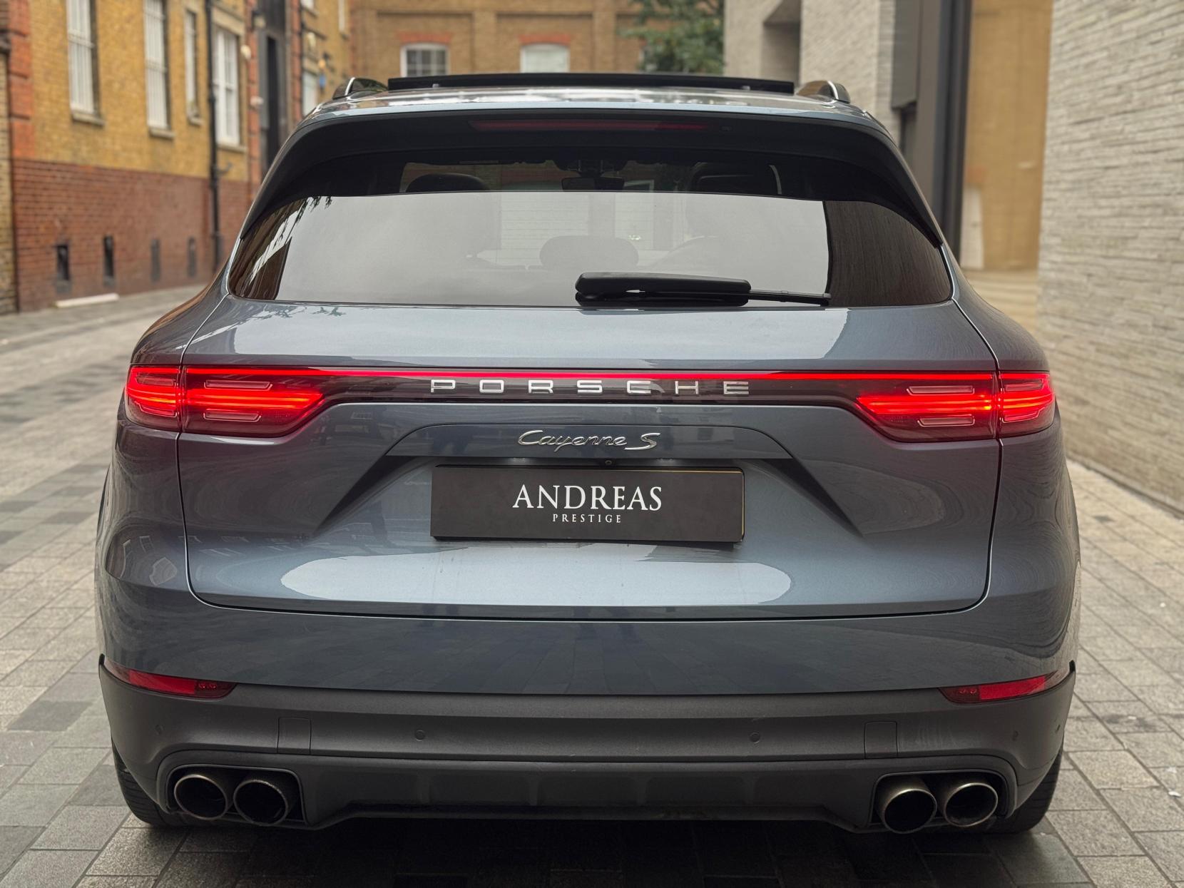 Porsche Cayenne 2.9T V6 S SUV 5dr Petrol TiptronicS 4WD Euro 6 (s/s) (440 ps)