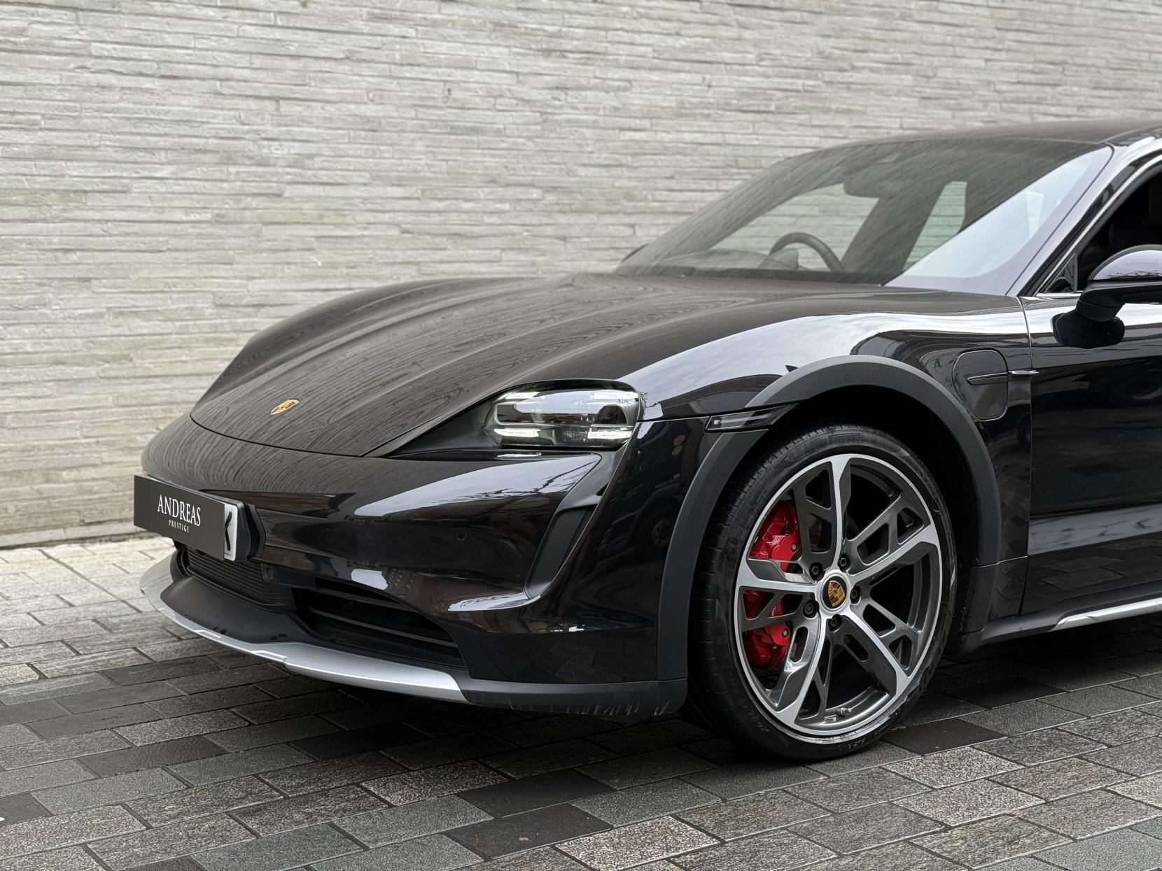 Porsche Taycan Performance Plus 93.4kWh 4S Cross Turismo 5dr Electric Auto 4WD (11kW Charger) (571 ps)