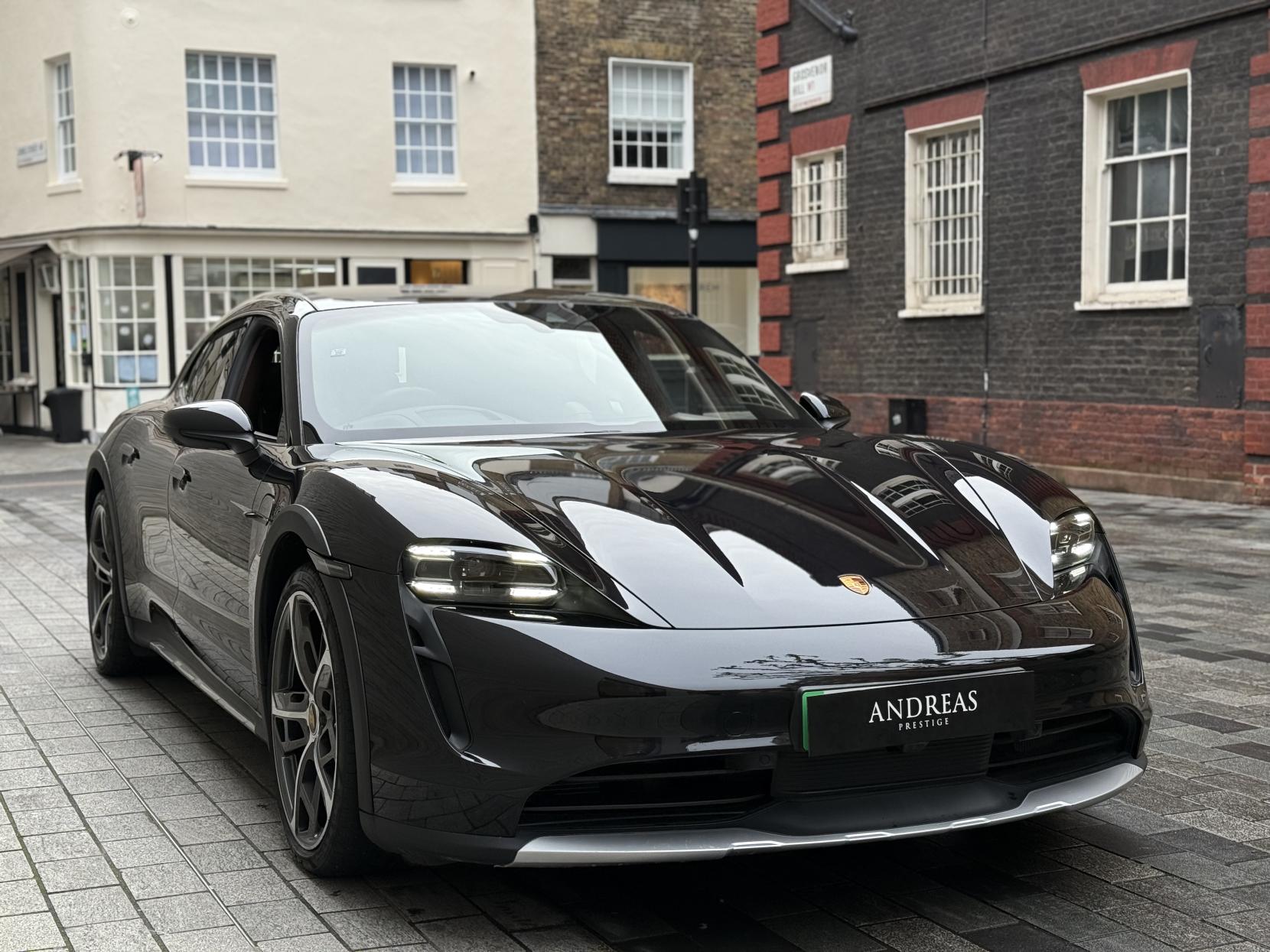 Porsche Taycan Performance Plus 93.4kWh 4S Cross Turismo 5dr Electric Auto 4WD (11kW Charger) (571 ps)