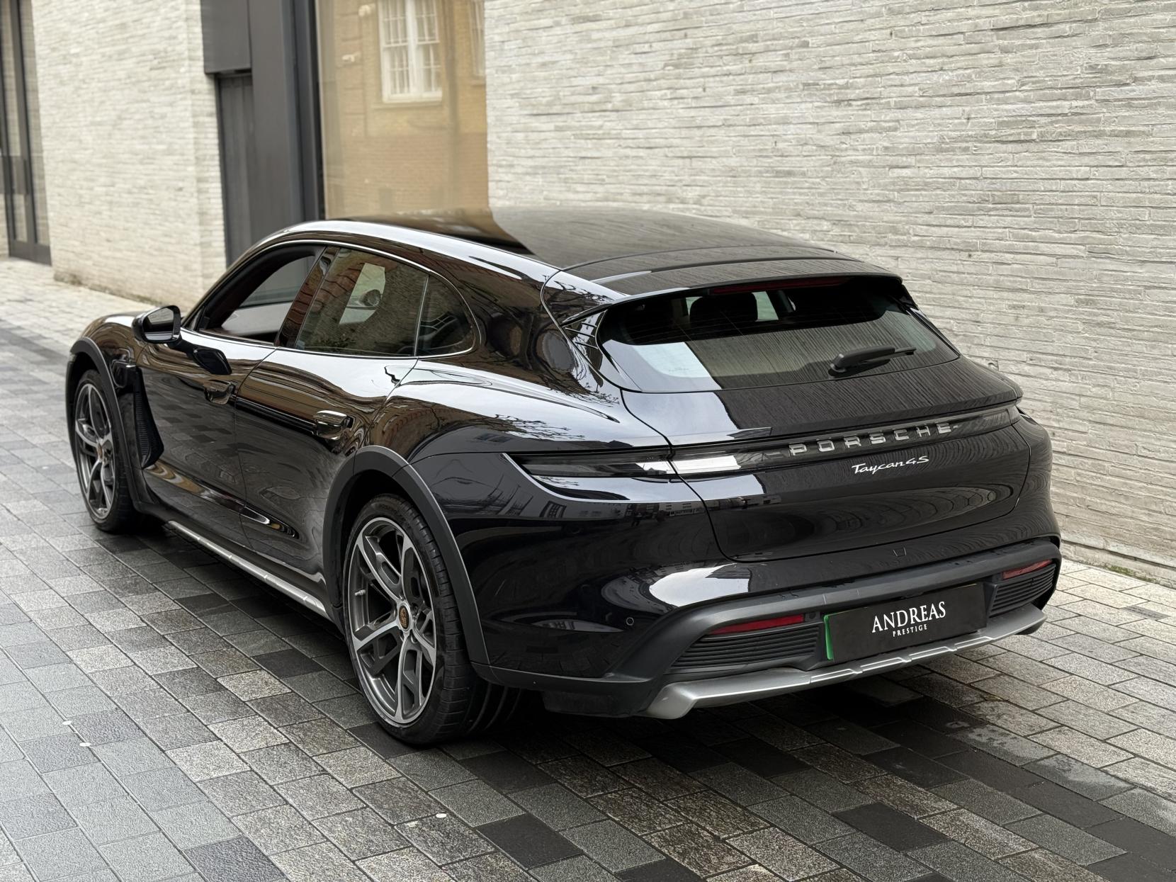 Porsche Taycan Performance Plus 93.4kWh 4S Cross Turismo 5dr Electric Auto 4WD (11kW Charger) (571 ps)