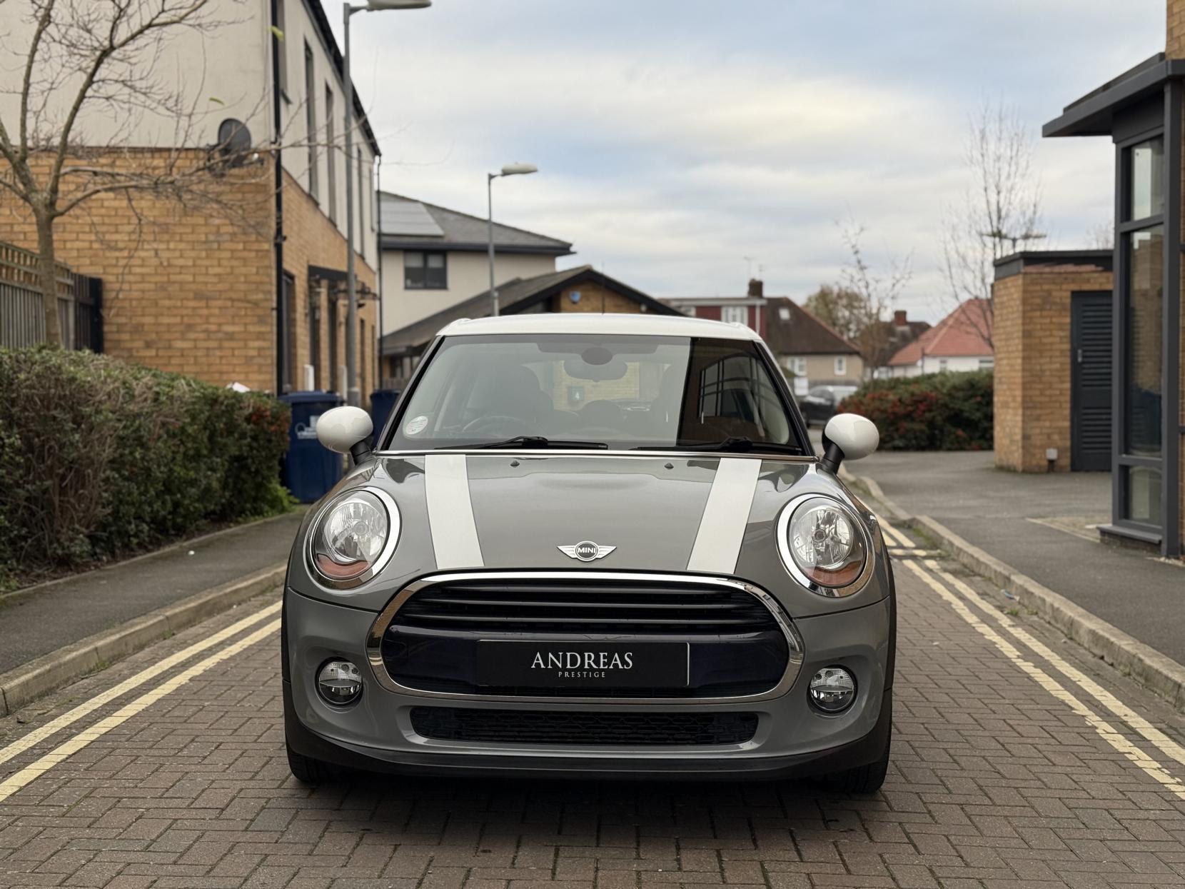 MINI Hatch 1.5 Cooper Hatchback 5dr Petrol Auto Euro 6 (s/s) (136 ps)