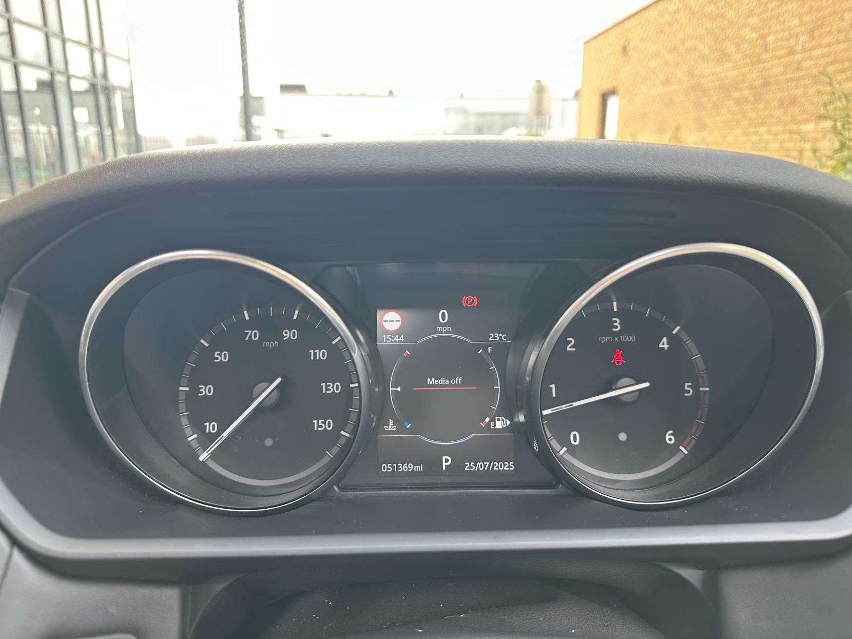 Land Rover Discovery 3.0 TD V6 HSE Luxury SUV 5dr Diesel Auto 4WD Euro 6 (s/s) (258 ps)