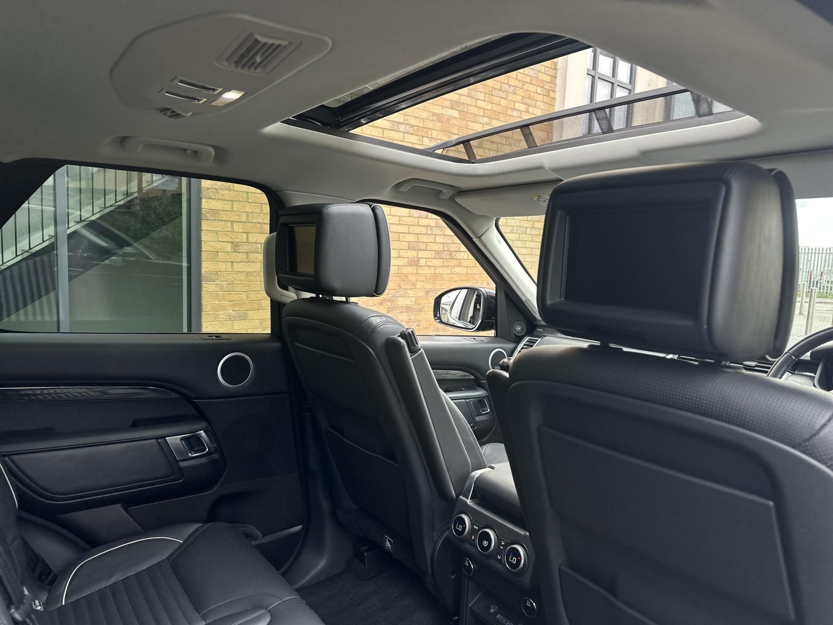 Land Rover Discovery 3.0 TD V6 HSE Luxury SUV 5dr Diesel Auto 4WD Euro 6 (s/s) (258 ps)