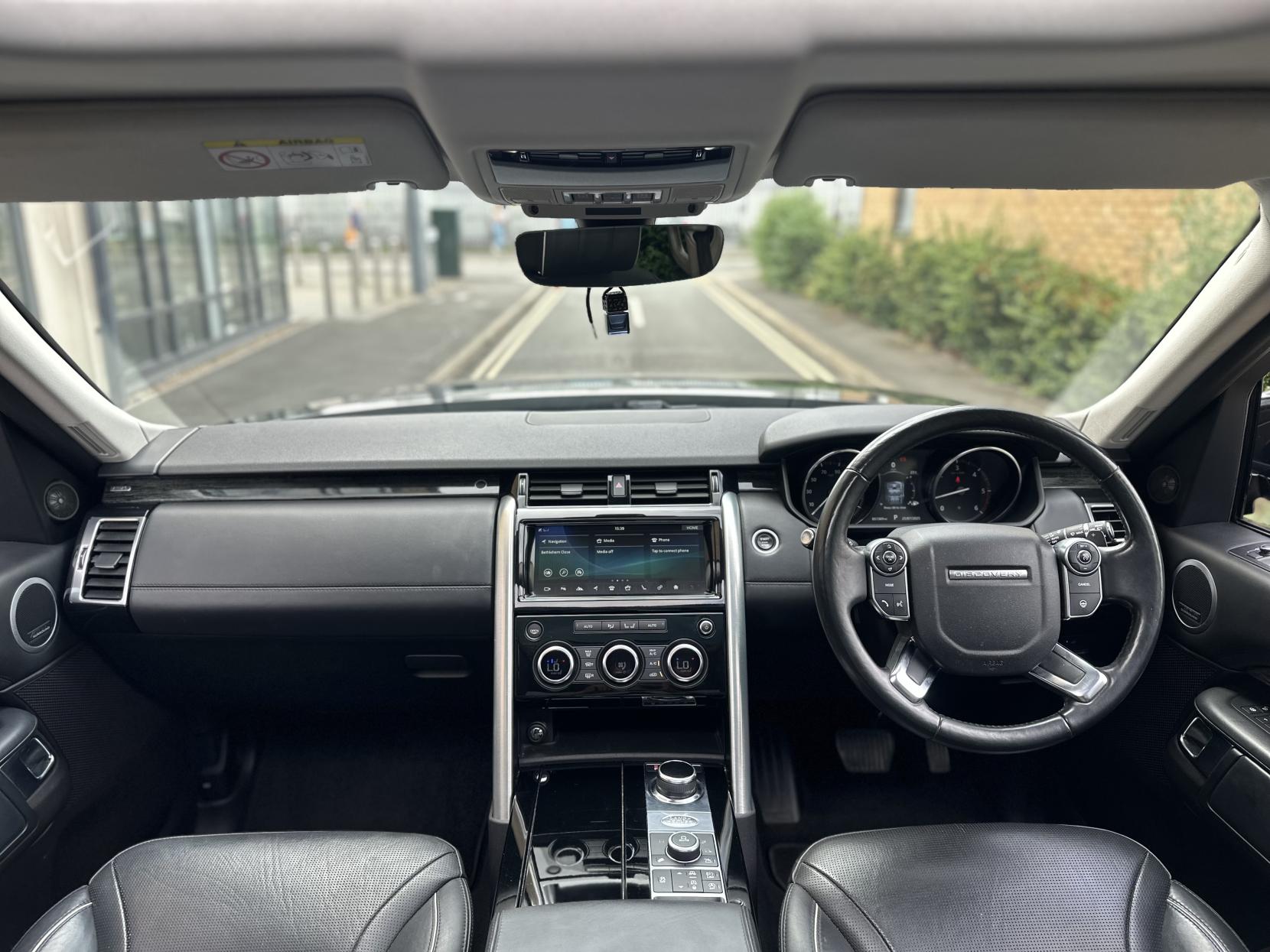 Land Rover Discovery 3.0 TD V6 HSE Luxury SUV 5dr Diesel Auto 4WD Euro 6 (s/s) (258 ps)